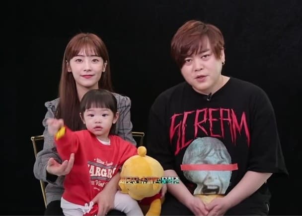 文熙俊與前Crayon Pop昭燏於2017年結婚,文熙俊因否認先有後婚,遭到粉絲抵制。(網路圖片)
