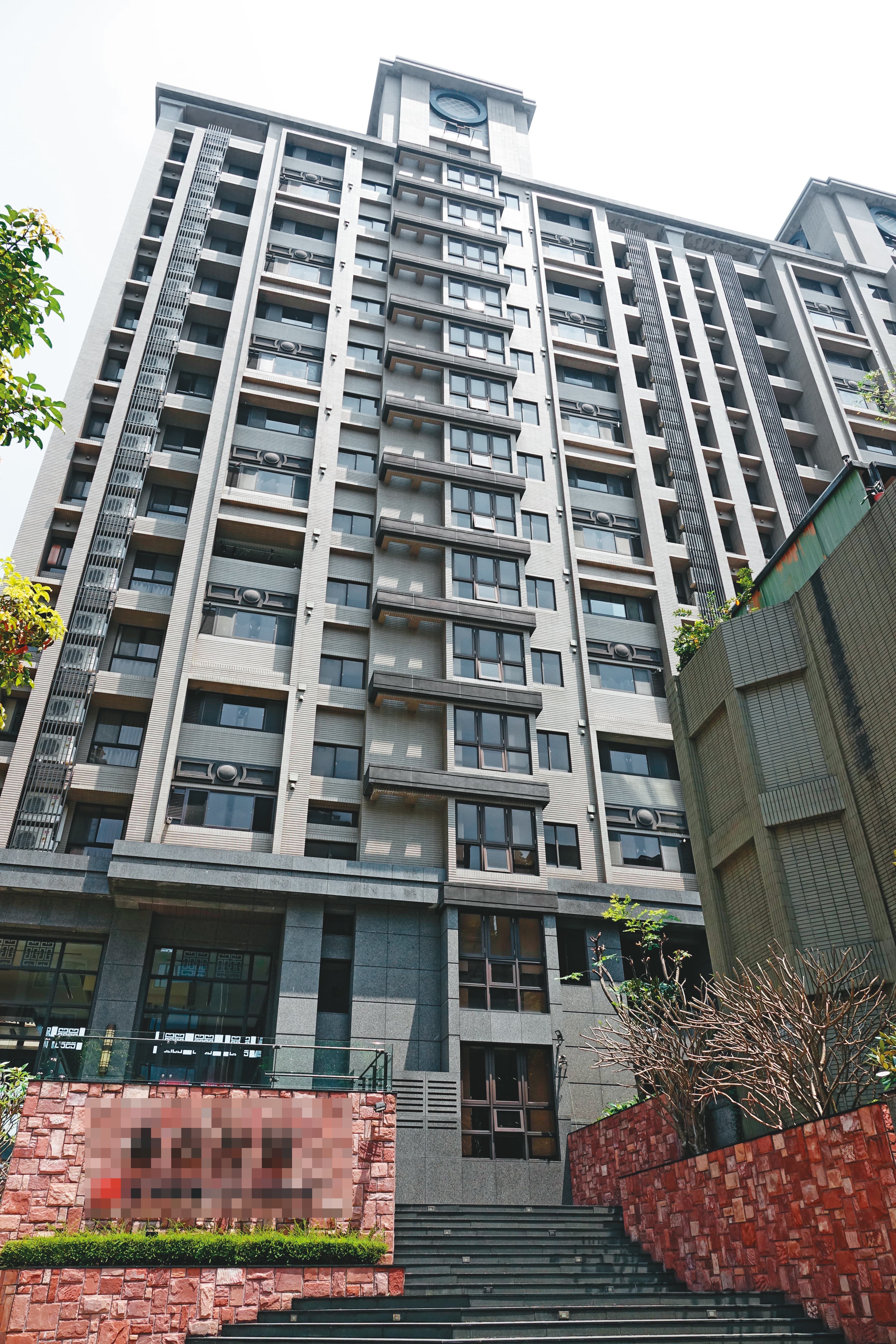 簡芳貞住在桃園蘆竹的高級豪宅(圖),該處也是吳彭弘跟簡固定約會的愛巢。