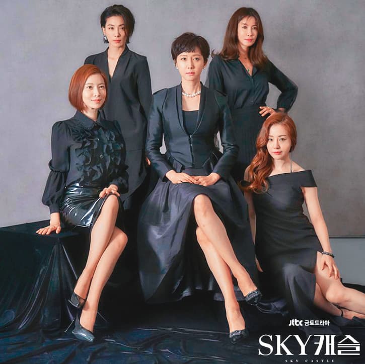 《夫婦的世界》擊退《SKY Castle天空之城》,榮登韓國有線電視台戲劇收視冠軍,2劇皆在JTBC播出。(翻攝自JTBC官網)