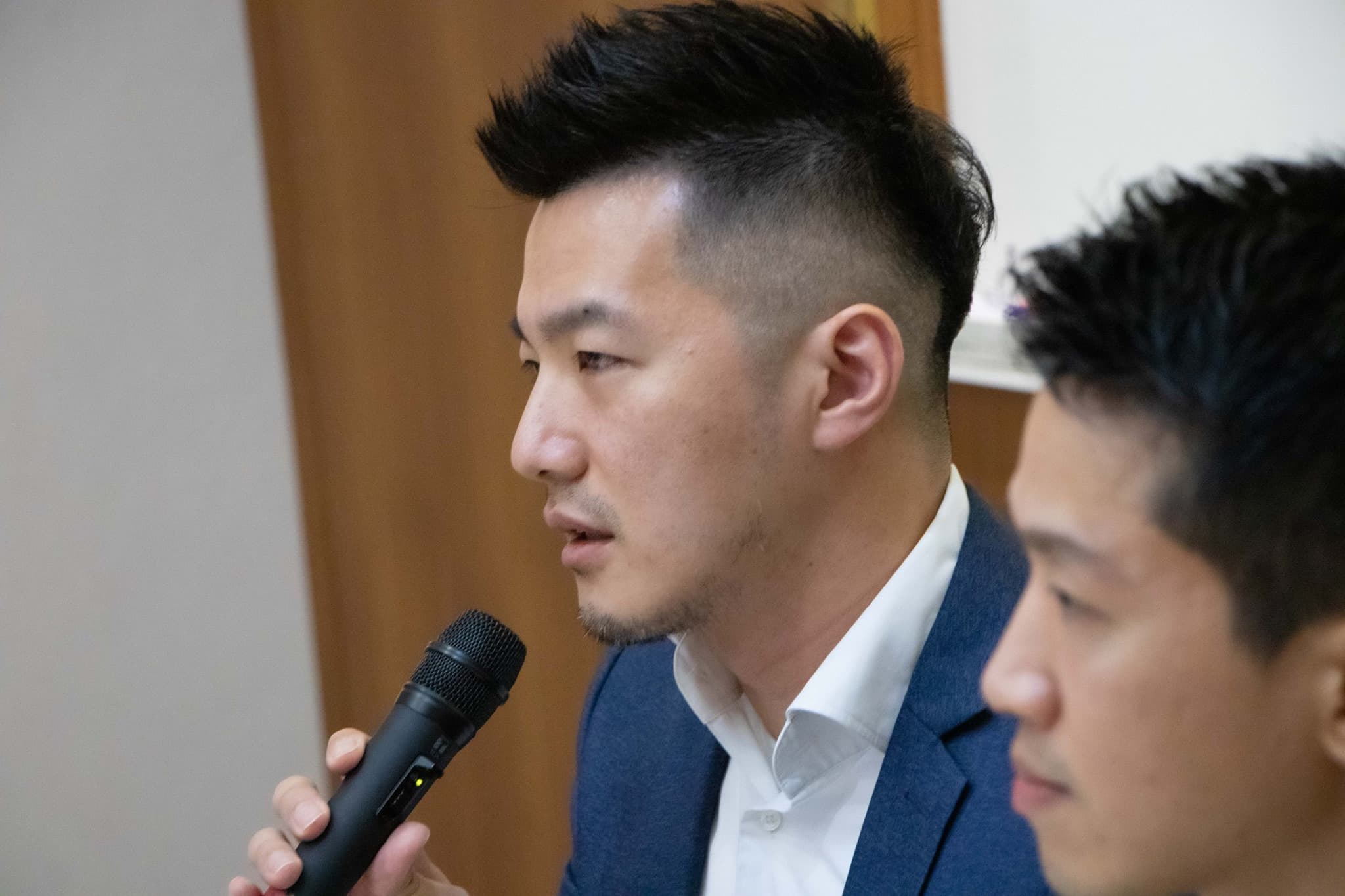 招明威教授被陸生寫信投訴「歧視」。(翻攝何志偉臉書)