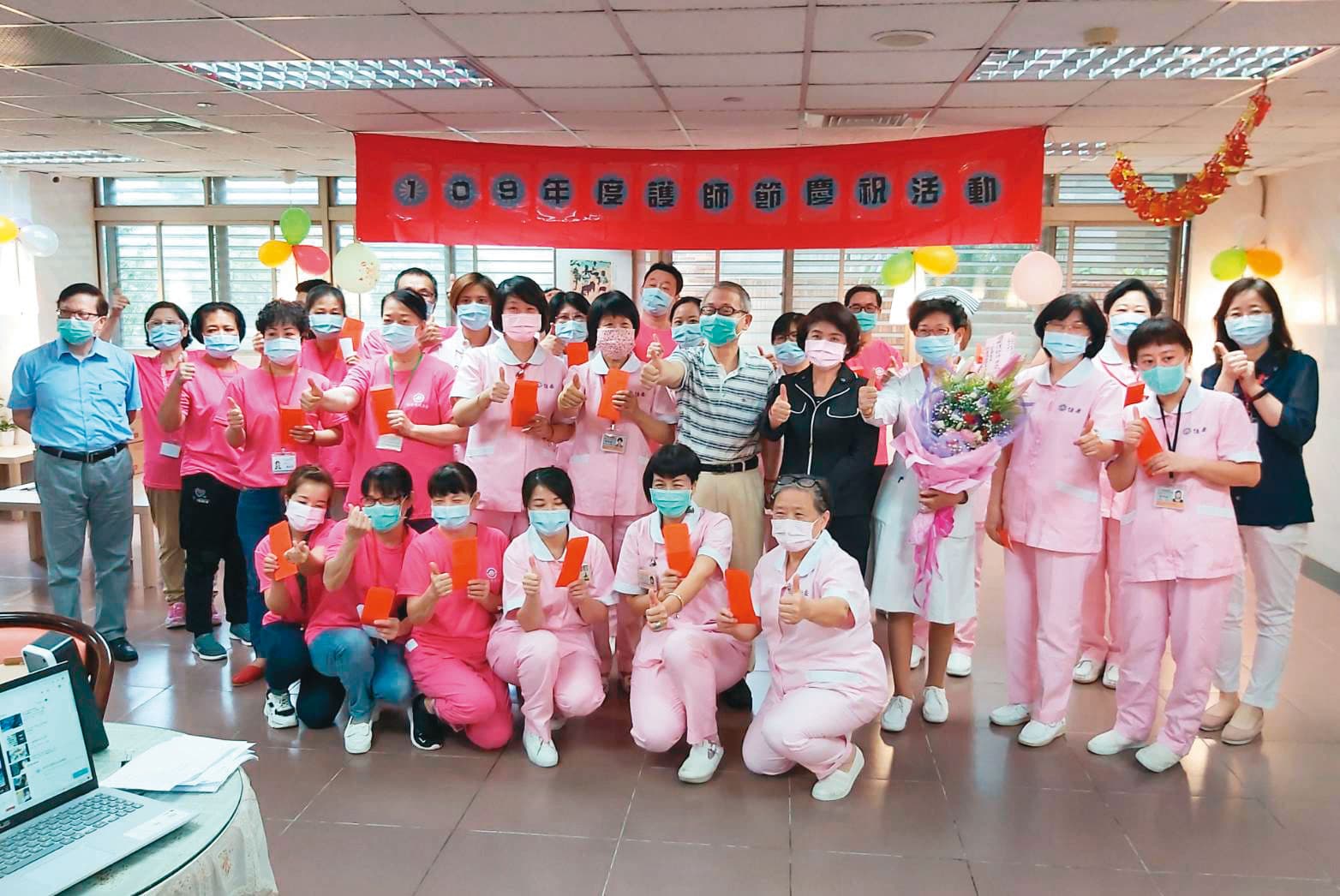 兆如在安養界頗負盛名,今年護師節還特別在院區舉辦慶祝活動。(翻攝兆如老人院官網)