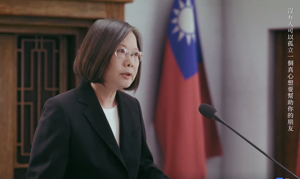 總統蔡英文表示,沒有人可以孤立一個真心想要幫助你的朋友,強調「Taiwan can help,Taiwan is helping.」(翻攝自蔡英文臉書)