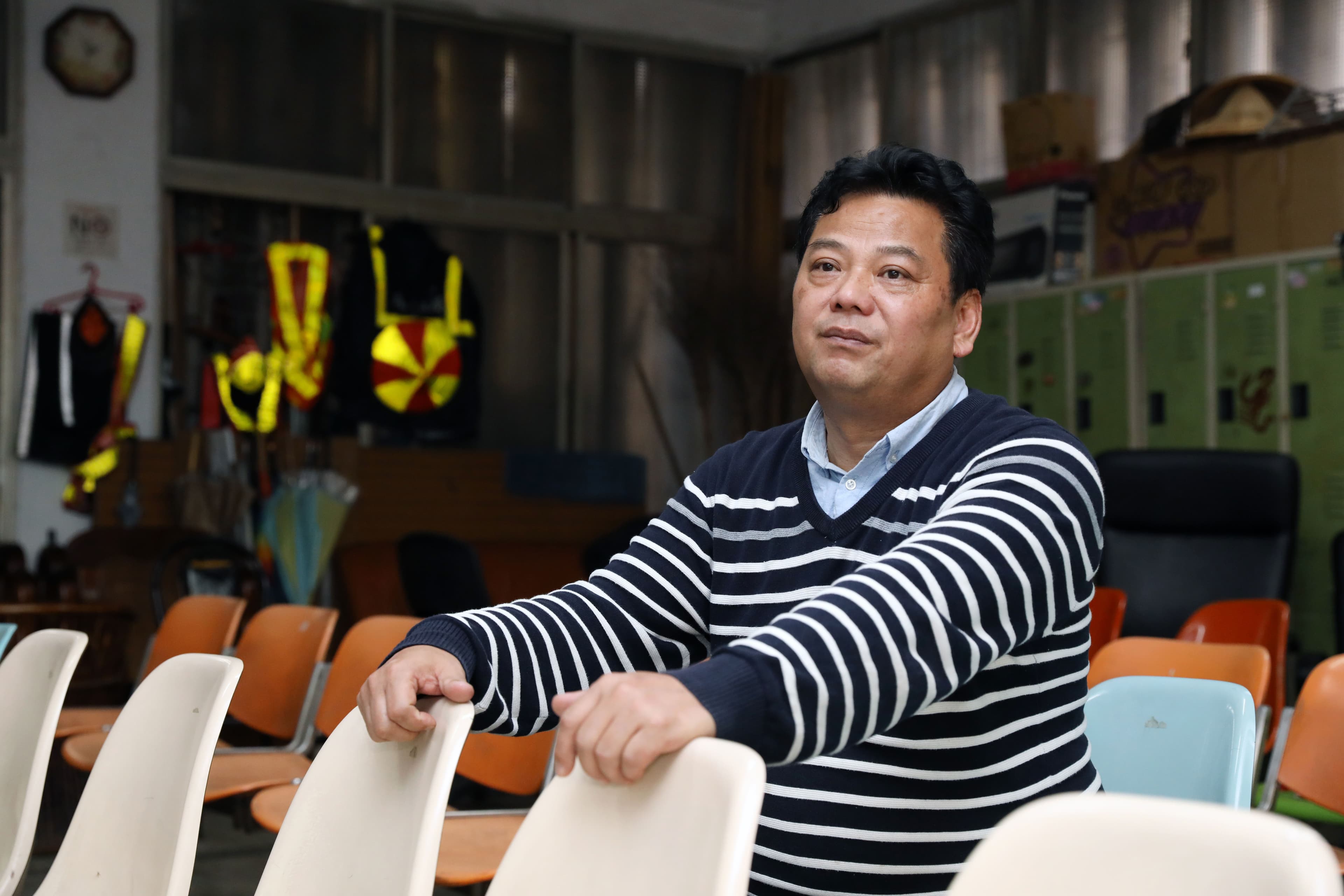 全國環保工會聯合會理事長蘇家源過去曾擔任多年的清潔隊員,對這份工作的各種危險相當清楚。
