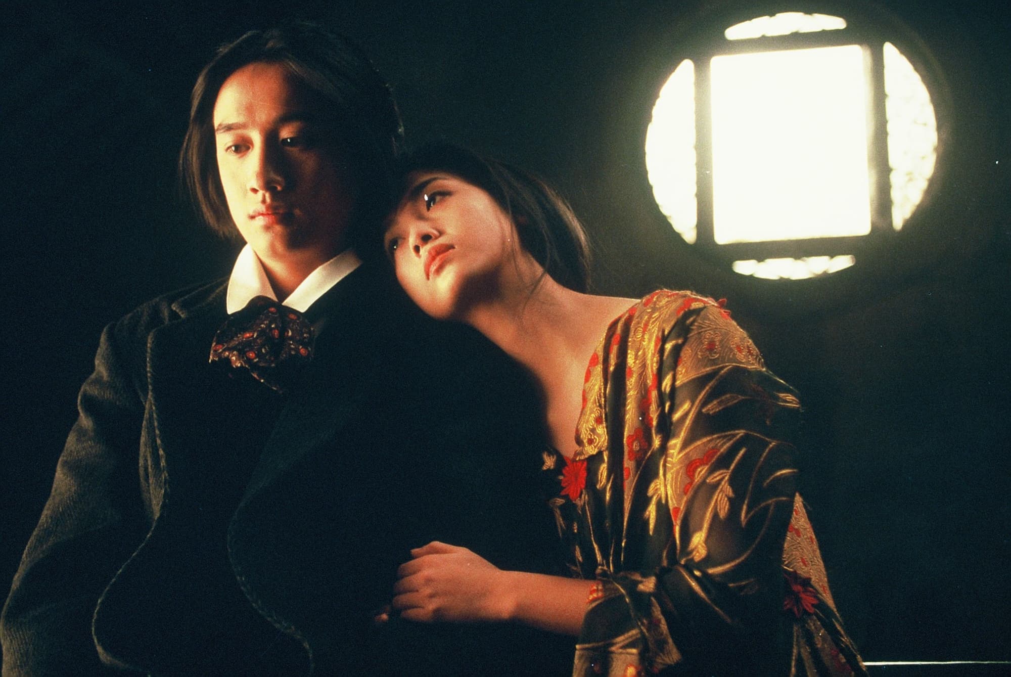 黃磊因《夜半歌聲》知名度大開，之後陸續發片演出電視劇。（華映提供）
