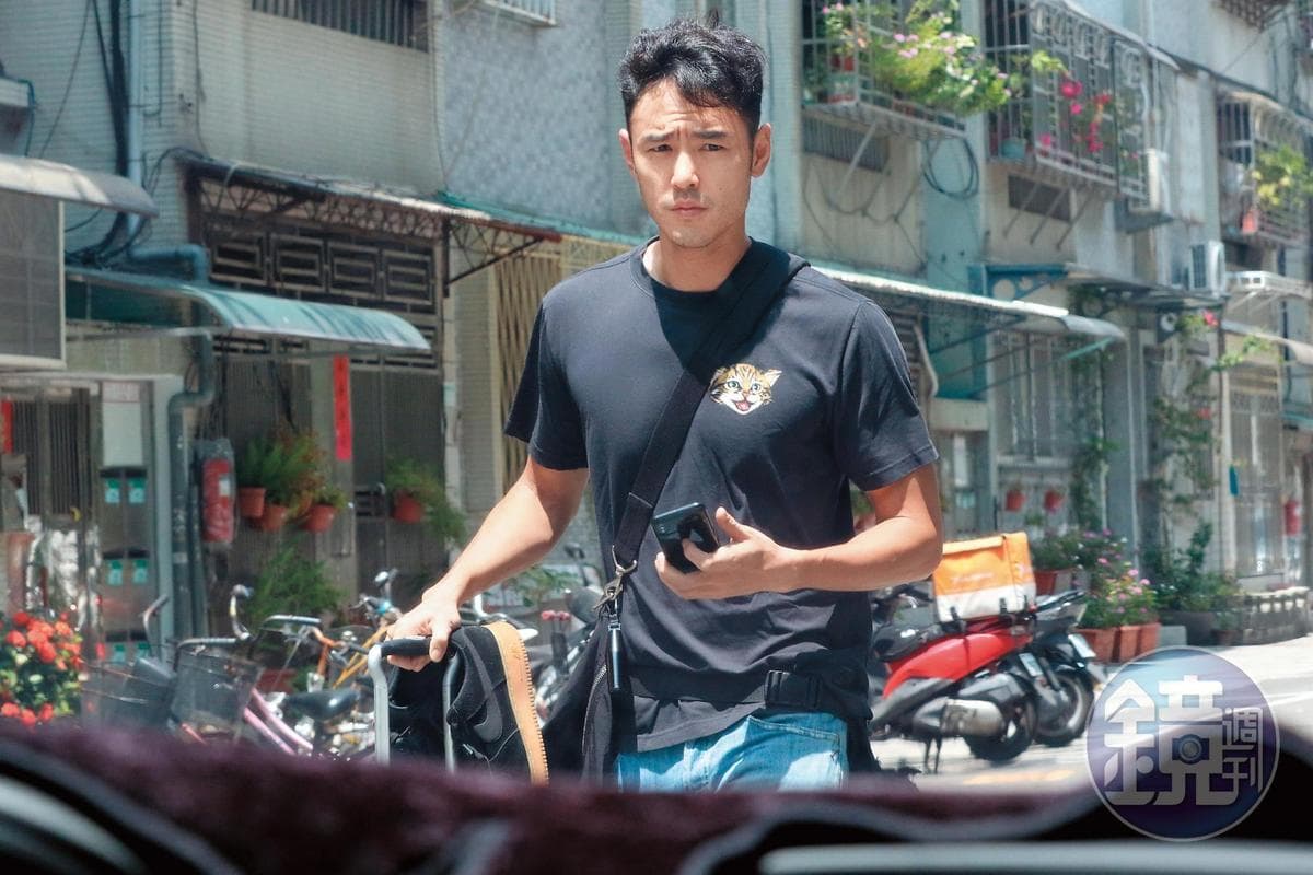 阮經天購買6600萬的豪宅,也不忘幫自己寶貝的三台重機留車位。(本刊資料照)