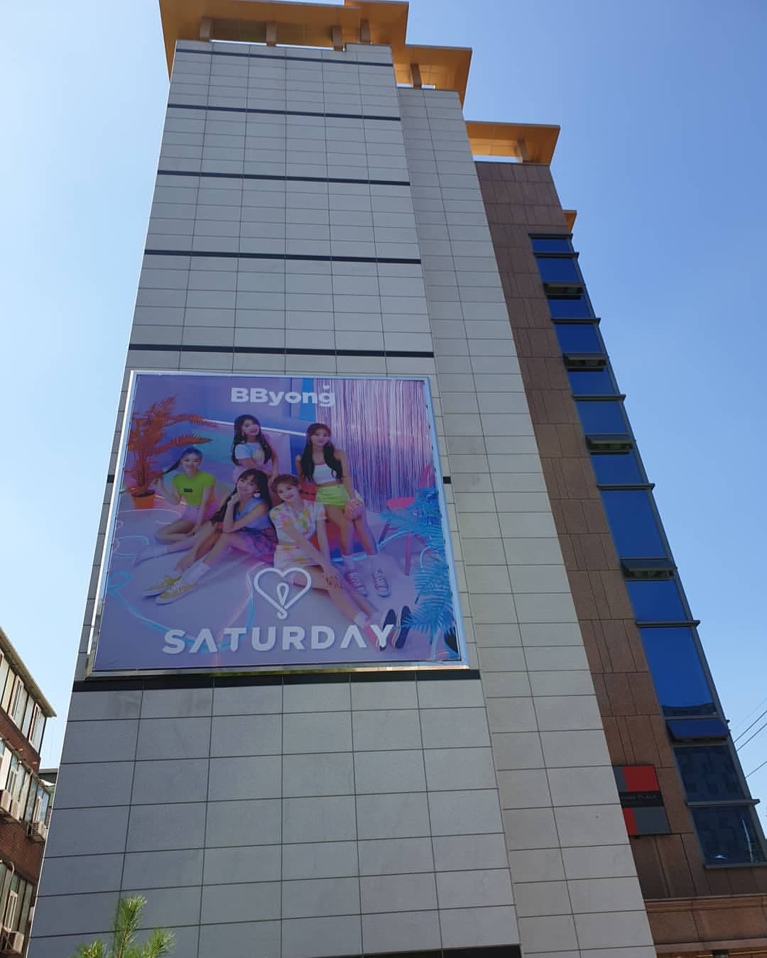 DanDi在2018年推出女團Saturday。(翻攝DanDi IG)