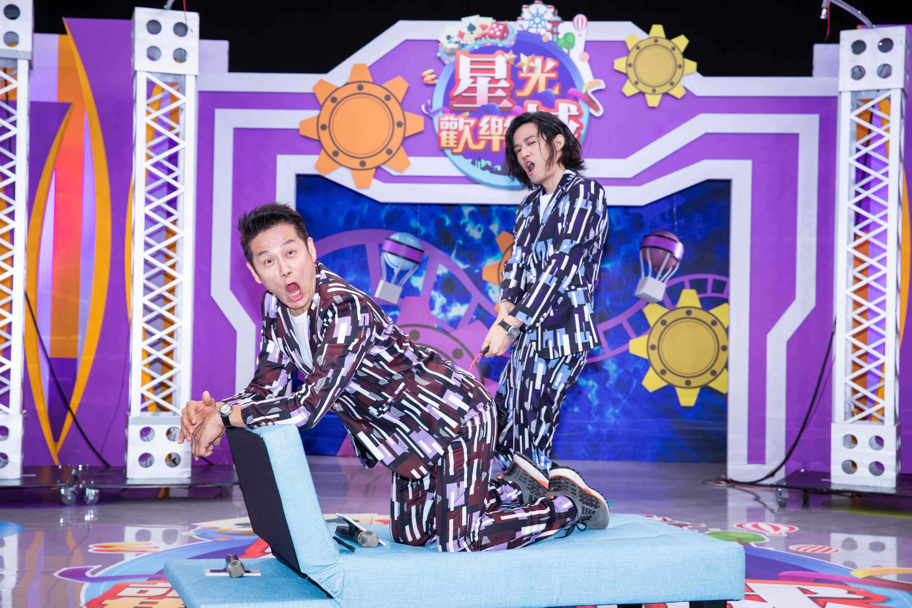 徐乃麟被兒子用愛的小手伺候。