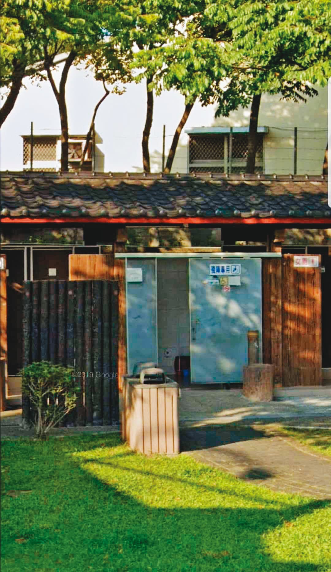 李男第一次約樂樂見面,就在虎頭山公園附近的公廁對她猥褻。(翻攝Google Map)