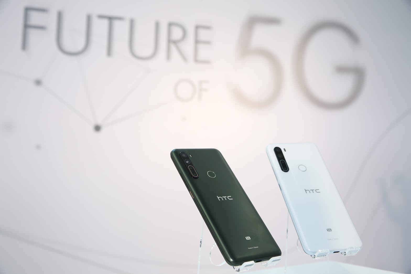 宏達電(HTC)今日發表2款新手機4G Desire 20 Pro和HTC U20 5G。