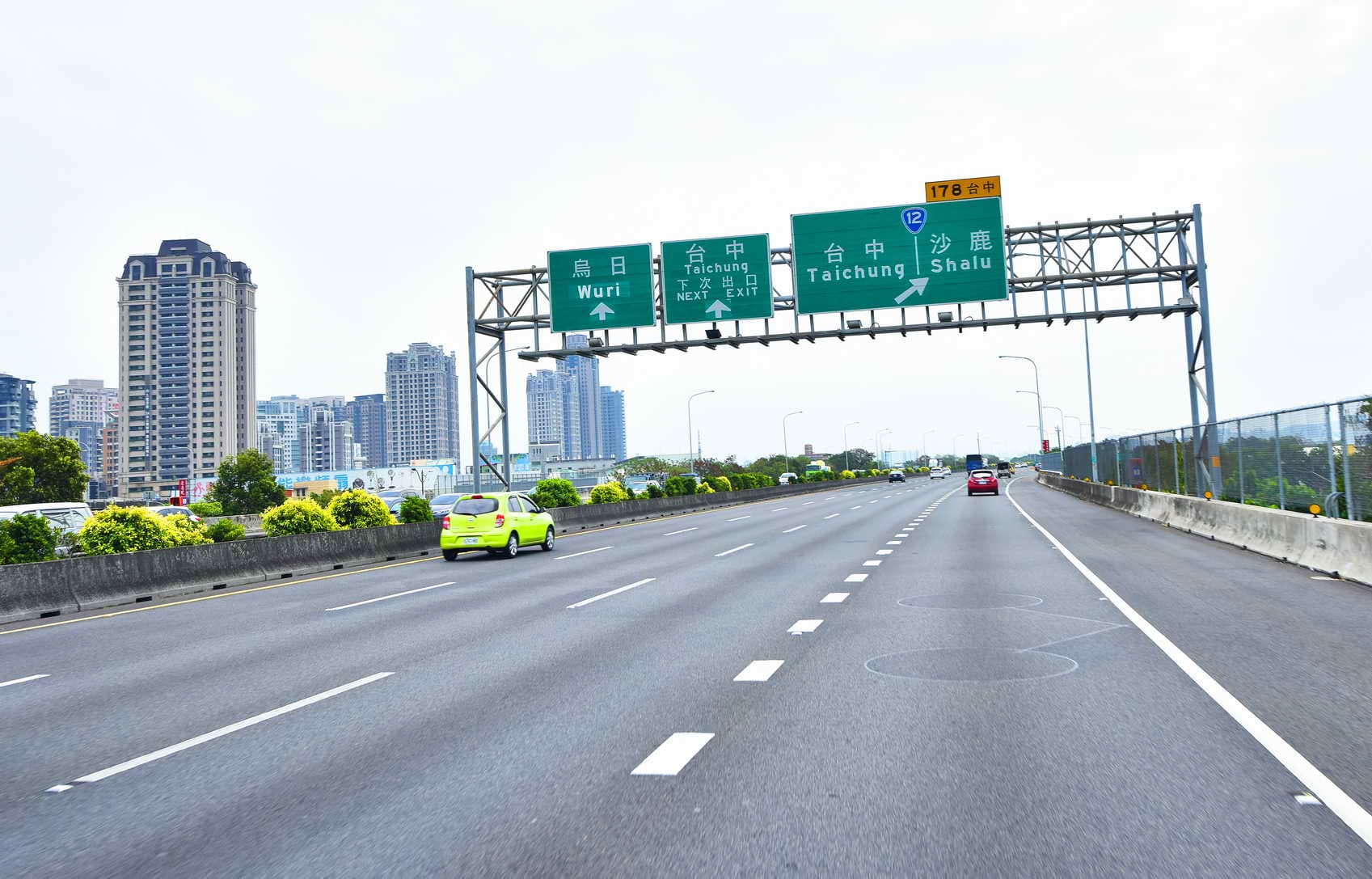 台74快速道路沿區發展熱絡，對外更可接國道三號。
