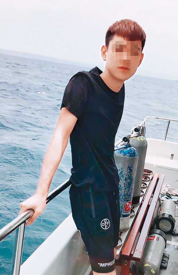 綽號「金主」的凶嫌是19名被告之一,目前逍遙法外。這起殺人案仍躺在地檢署,至今快1年未結案。(翻攝臉書)