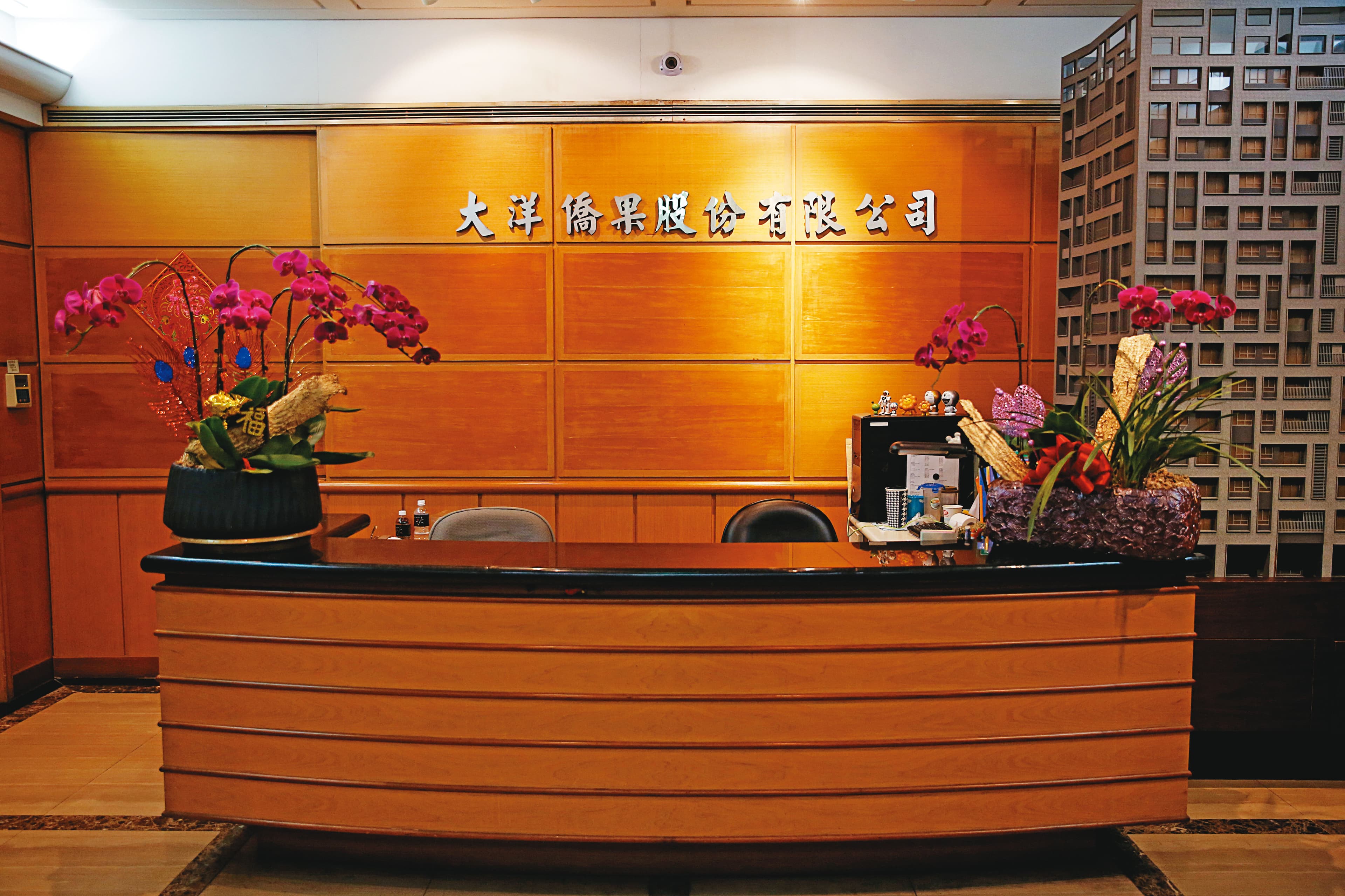 大洋僑果是頴川建忠千億元資產的第一層控股公司,為子女爭產的主要目標。