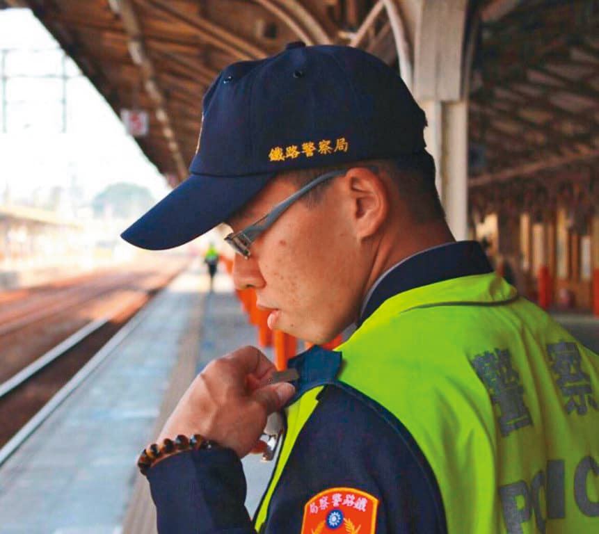 被刺員警李承翰年僅25歲,為家中獨子,工作認真,不料因公殉職。(警方提供)
