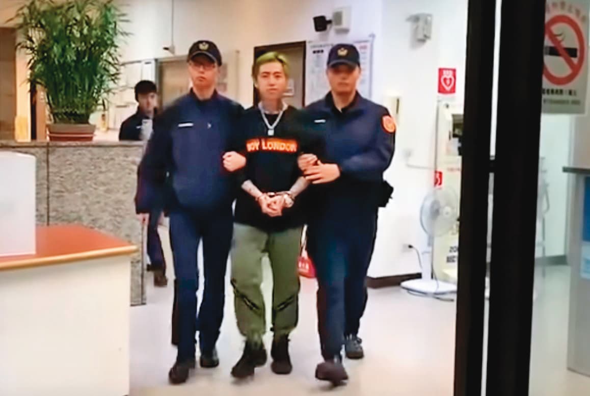 去年12月5日,謝和弦因藏大麻遭警方逮捕,檢舉人就是Keanna。(翻攝自Jarvis Lung Youtube)