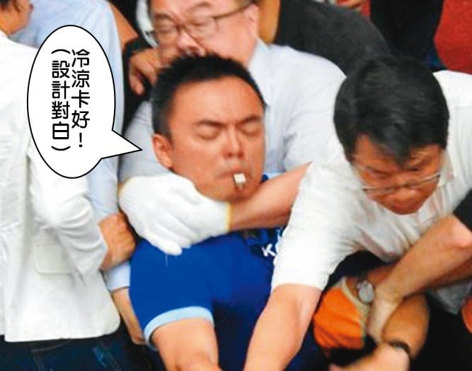 國民黨立委洪孟楷,哭訴遭民進黨立委鴨霸勒脖拖出議場。(翻攝自洪孟楷臉書)