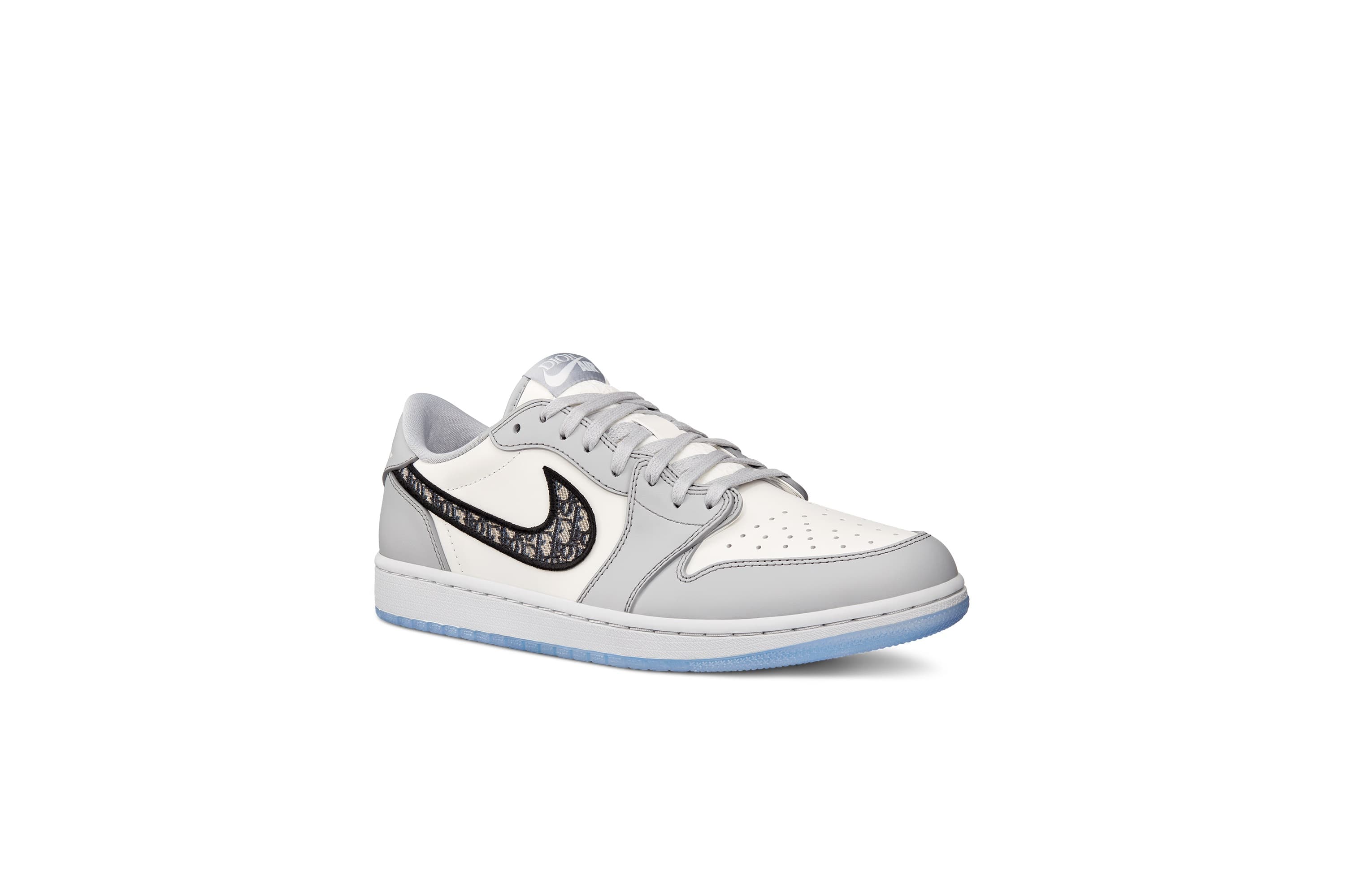 Air Jordan 1 Low OG Dior。NT$70,000(Dior提供)