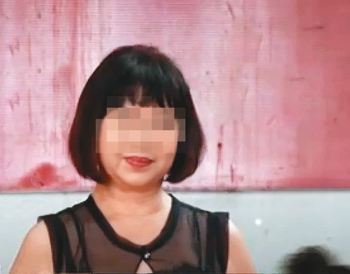 張姓大亨的王姓妻子(圖)負責管理百億家產,還拉拔1對子女長大,如今與夫形同陌路。(翻攝網路)