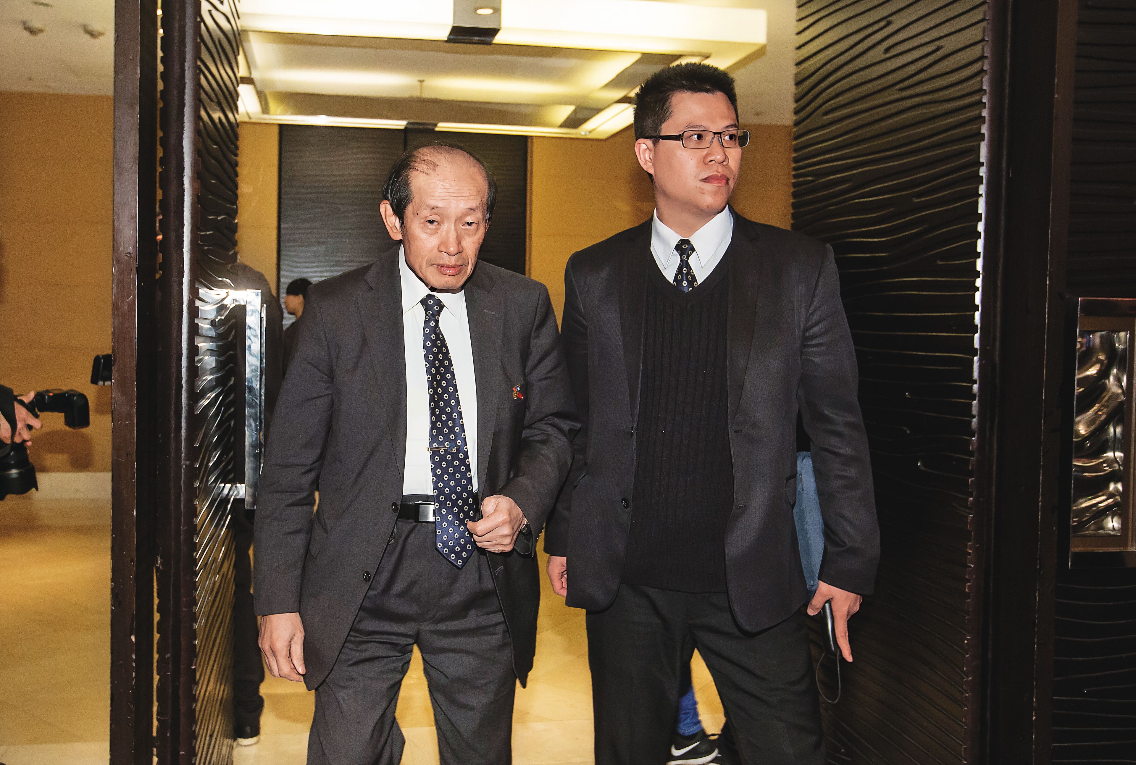 大同第三代、林郭文艷的丈夫林蔚山(左),去年已因背信掏空公司入獄。