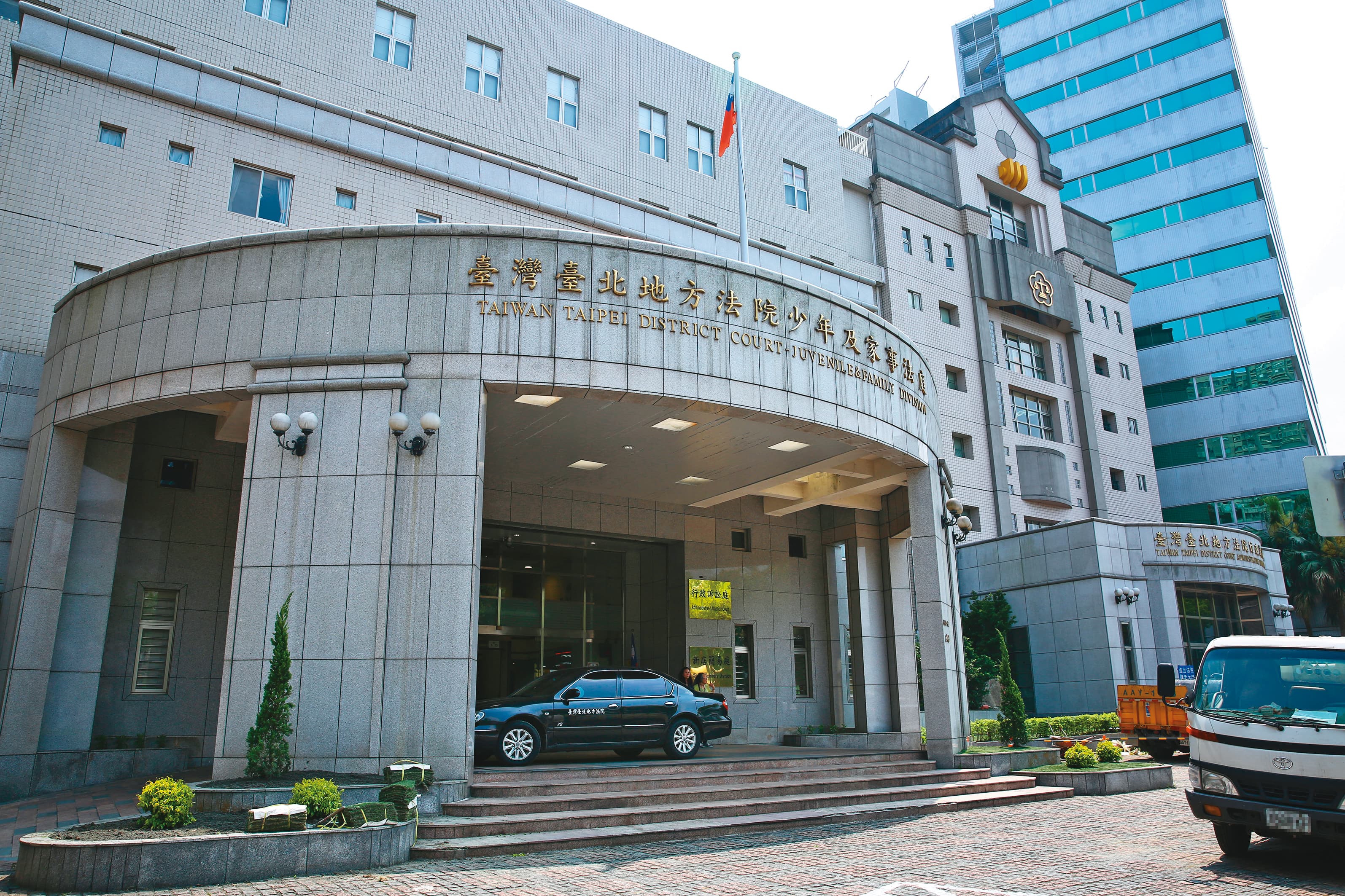 台北地院新店家事法庭6月初針對張清芳及宋學仁離婚案祕密開庭。