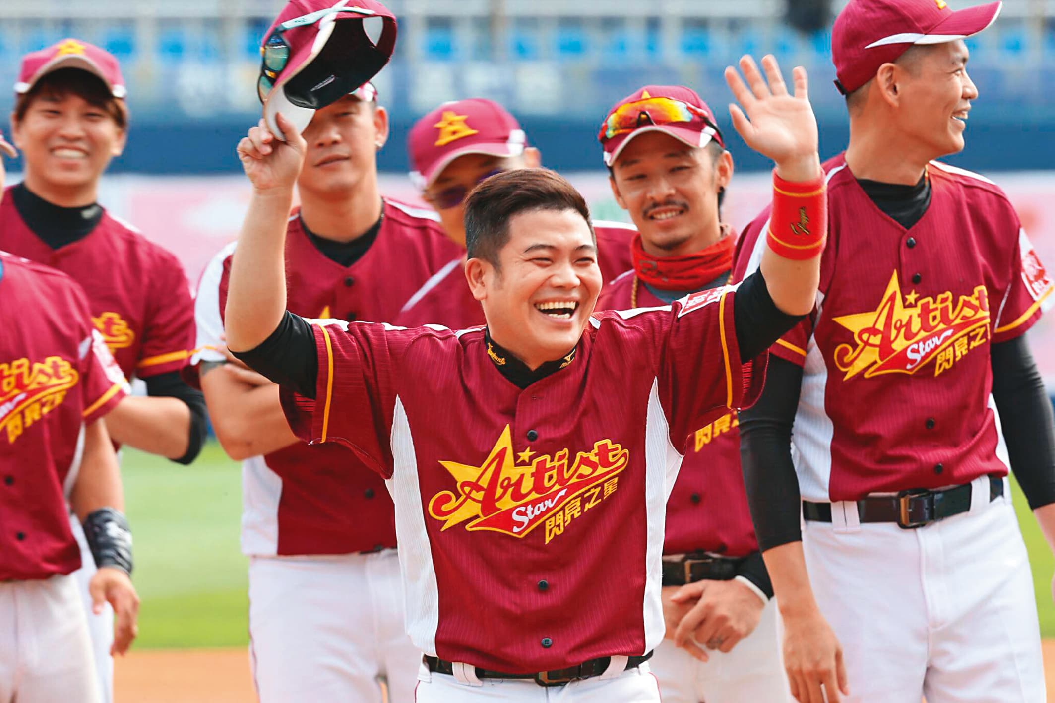 馬國畢因涉職棒簽賭,欠下5,000萬元債務,讓他的人生幾近全毀。(翻攝自馬國畢臉書)