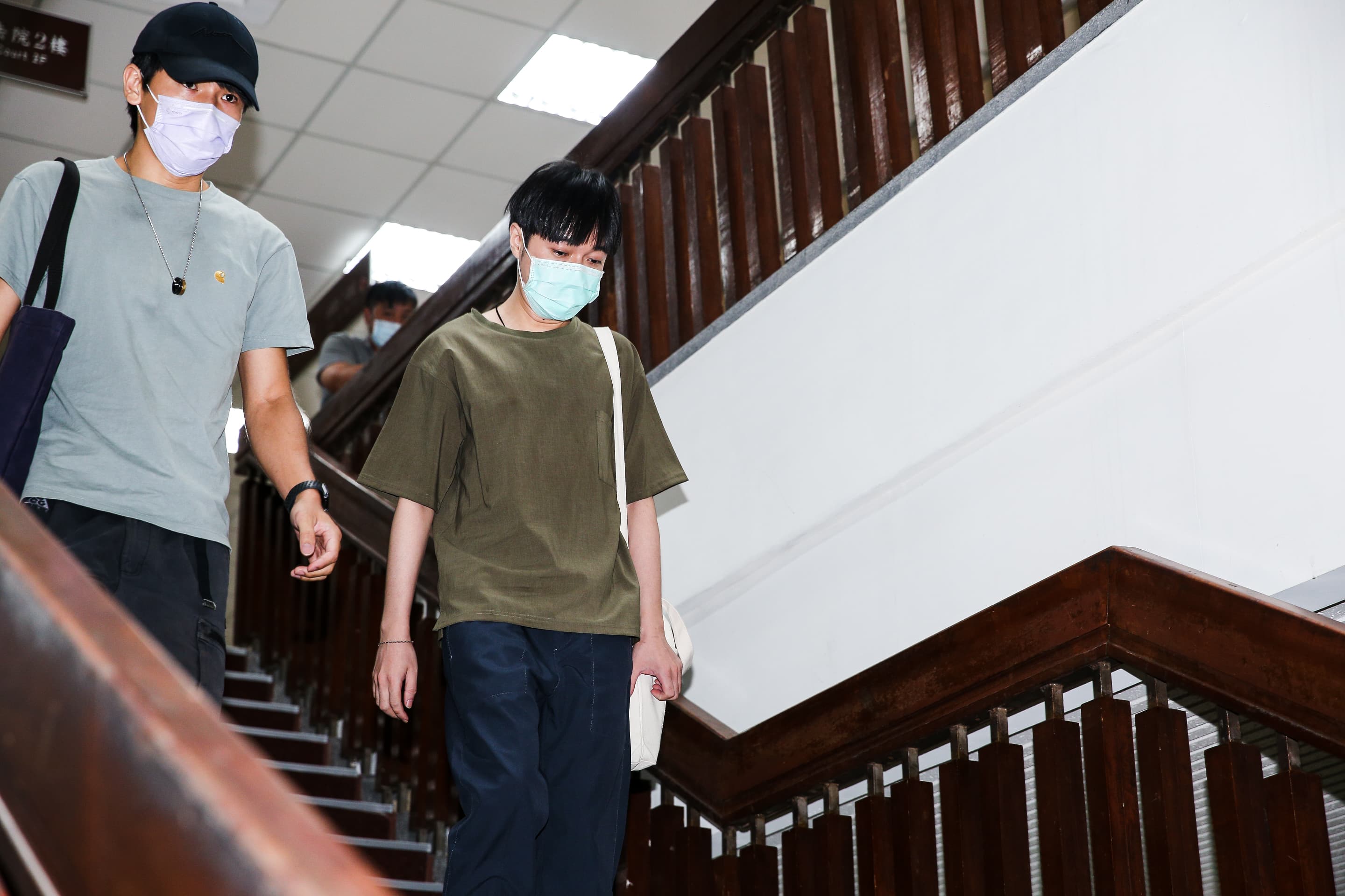 青峰否認犯罪,認為起訴的不是事實。