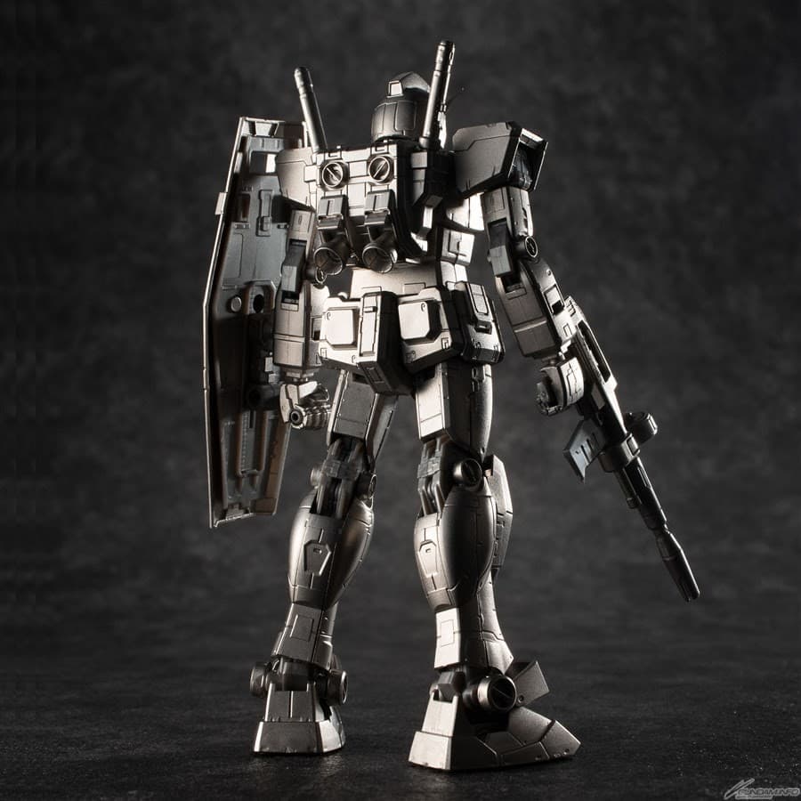 「地球製鋼彈合金」的金屬色相當有質感。(翻攝自GUNDAM.INFO)
