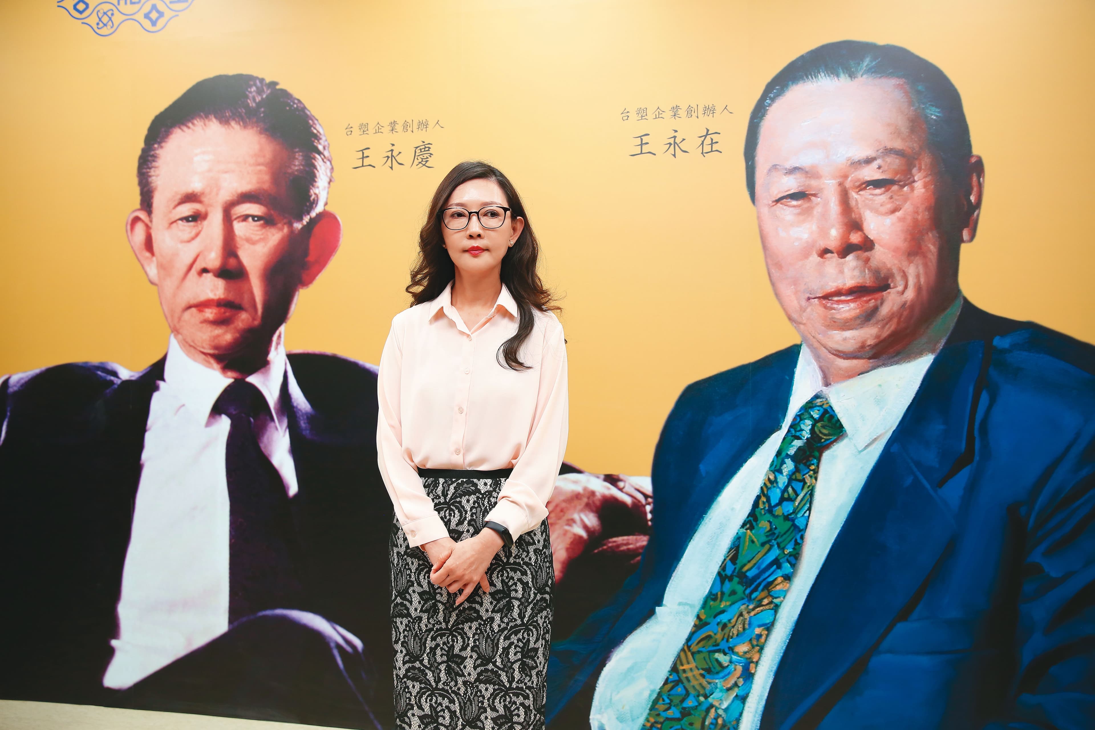 台塑為感念創辦人王永慶白手創業精神,前年在他逝世滿10週年舉辦特展,他的女兒王瑞瑜(圖)也親自出席,想起父親不禁紅了眼眶。