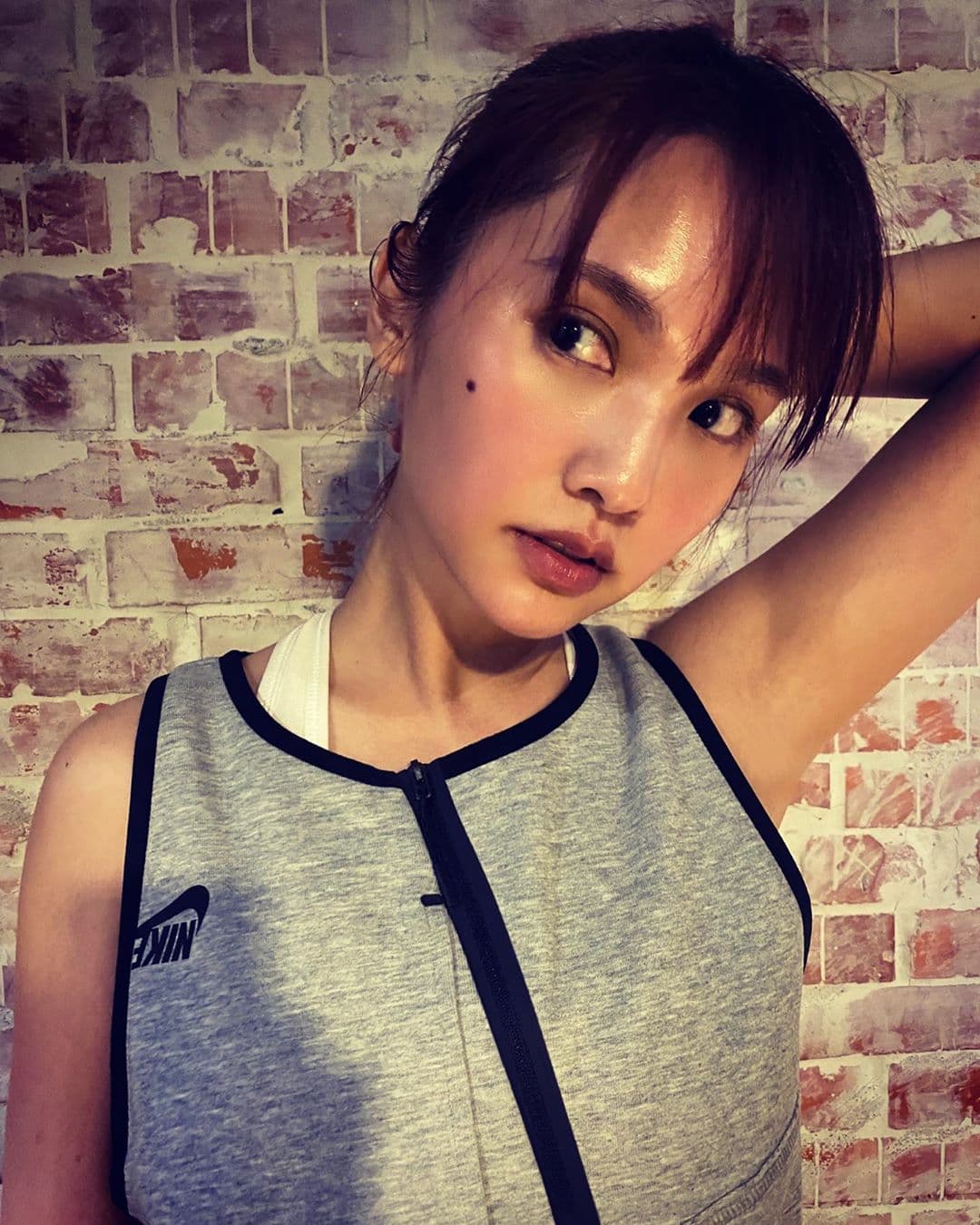 楊丞琳右臉上的黑痣令人印象深刻，久而久之成為她的一大特色。（翻攝自楊丞琳IG）