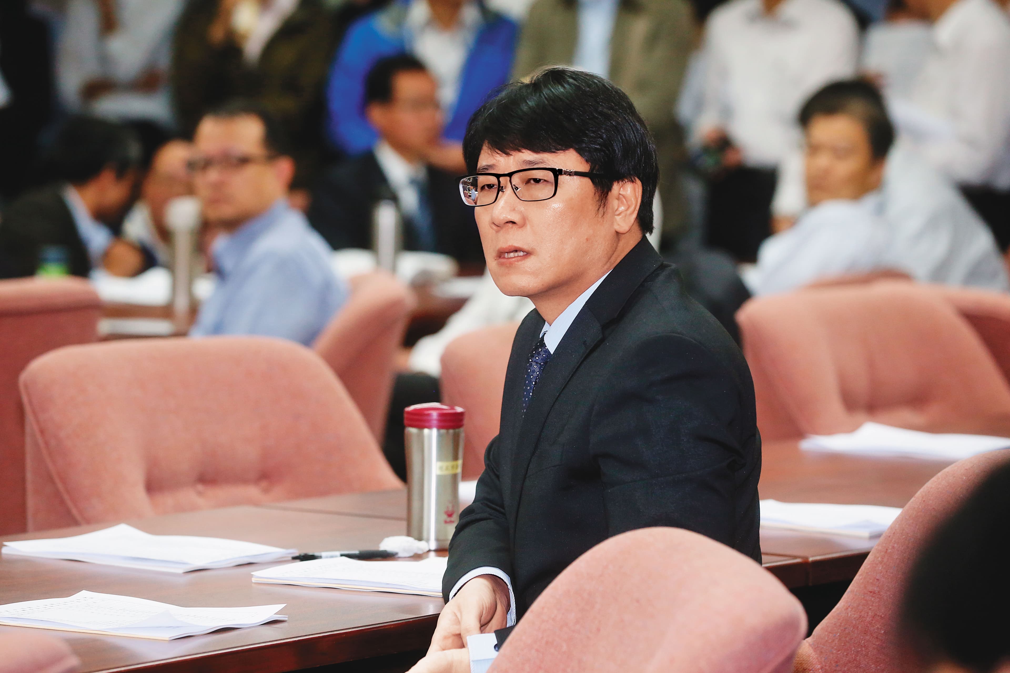 立委趙正宇介入陽明山土地開發案,被控收下殯葬業者950萬元賄款,法官裁定以100萬元交保,北檢不服已提抗告。