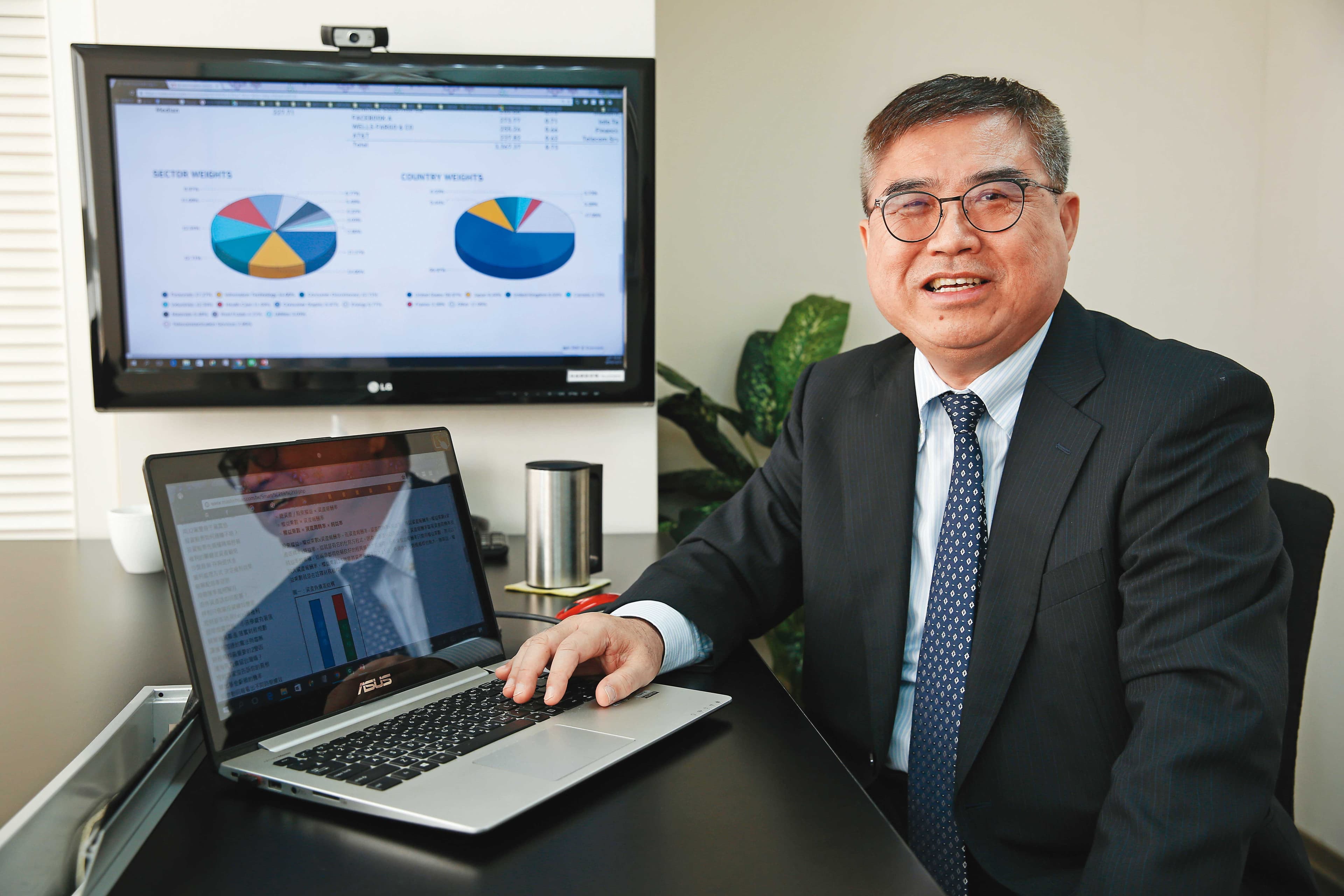 怪老子蕭世斌強調,挑選高息ETF,要留意總報酬與波動度。