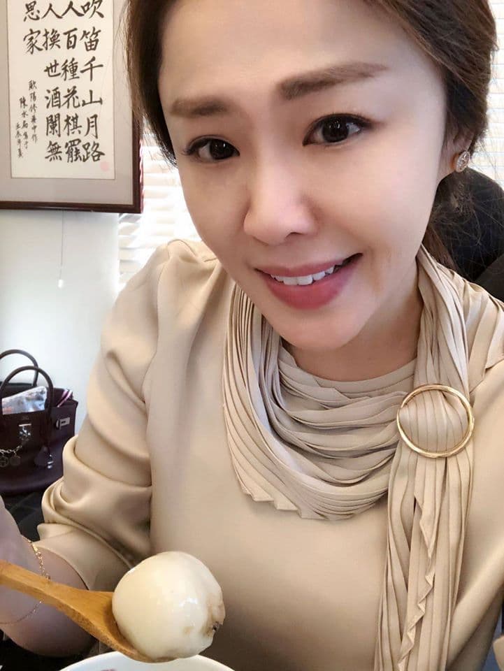 李婉鈺曾因酒醉鬧出醜聞,已經宣布戒酒。(翻攝自李婉鈺臉書)