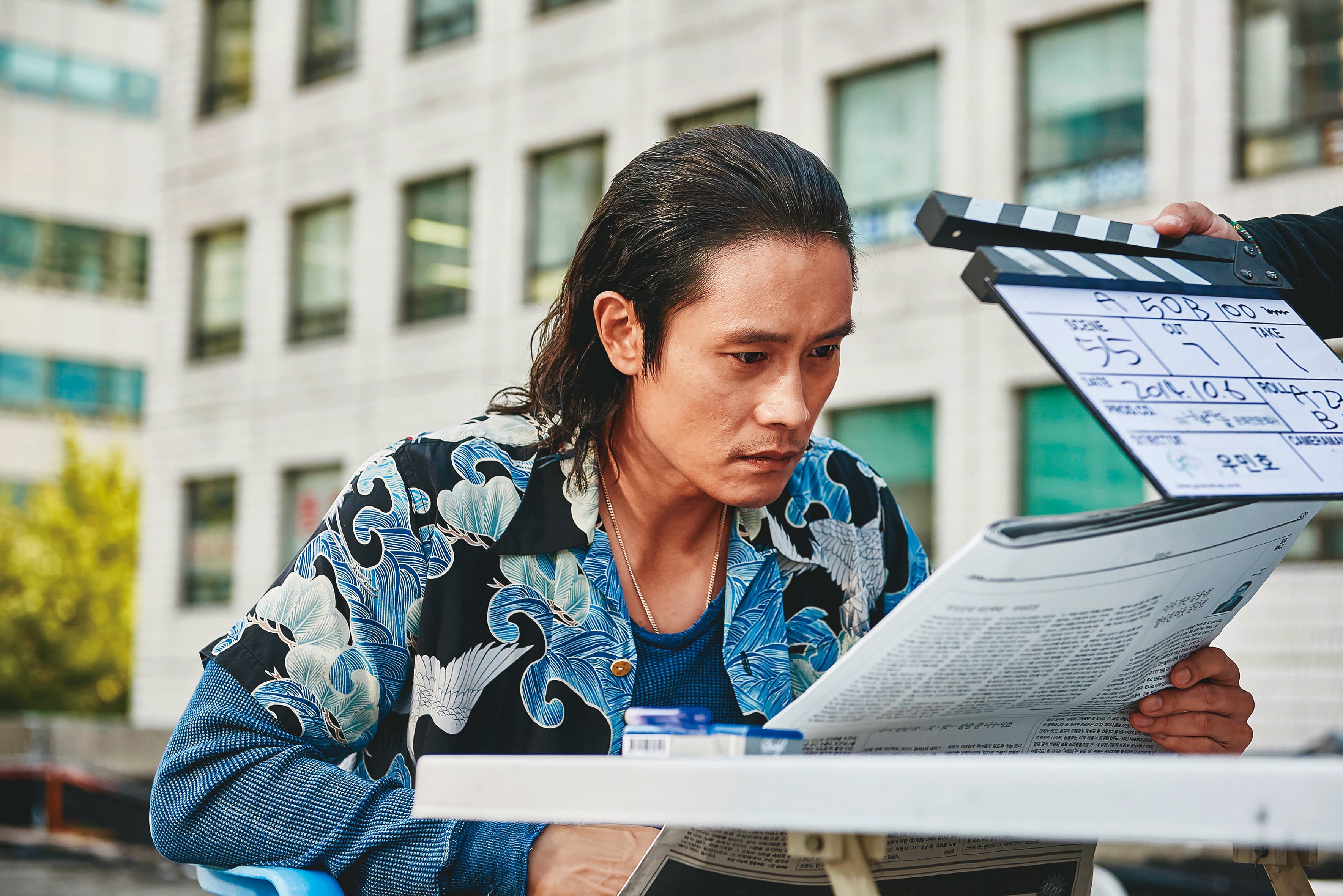 李炳憲靠著《萬惡新世界》拿下當年度影帝大滿貫。（翻攝自daum movie）