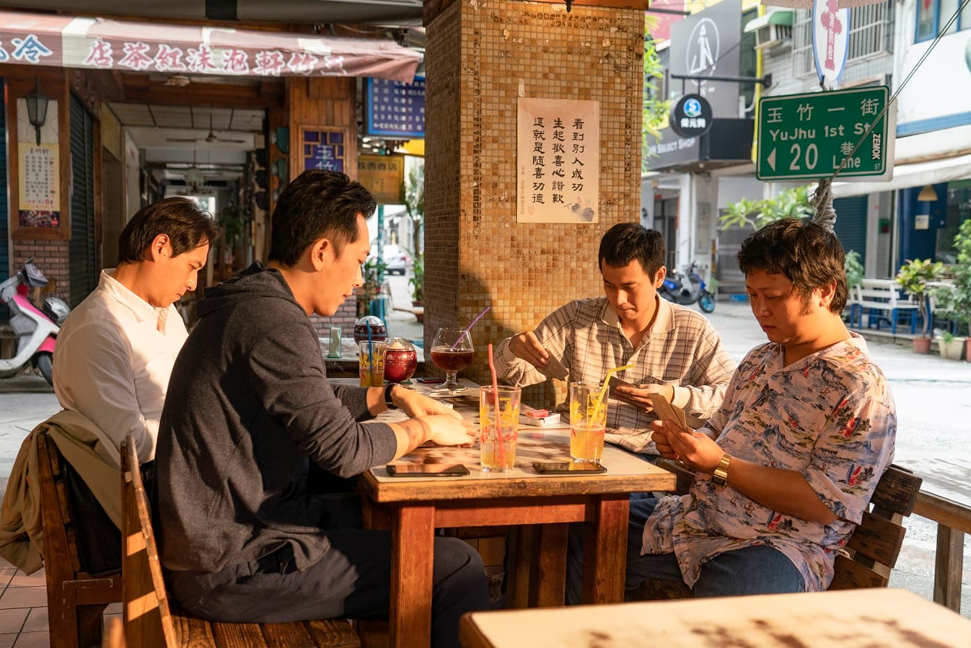 今年金馬影展有2部開幕片,除了《腿》之外,還有《大佛普拉斯》導演黃信堯新作《同學麥娜絲》。(金馬執委會提供)