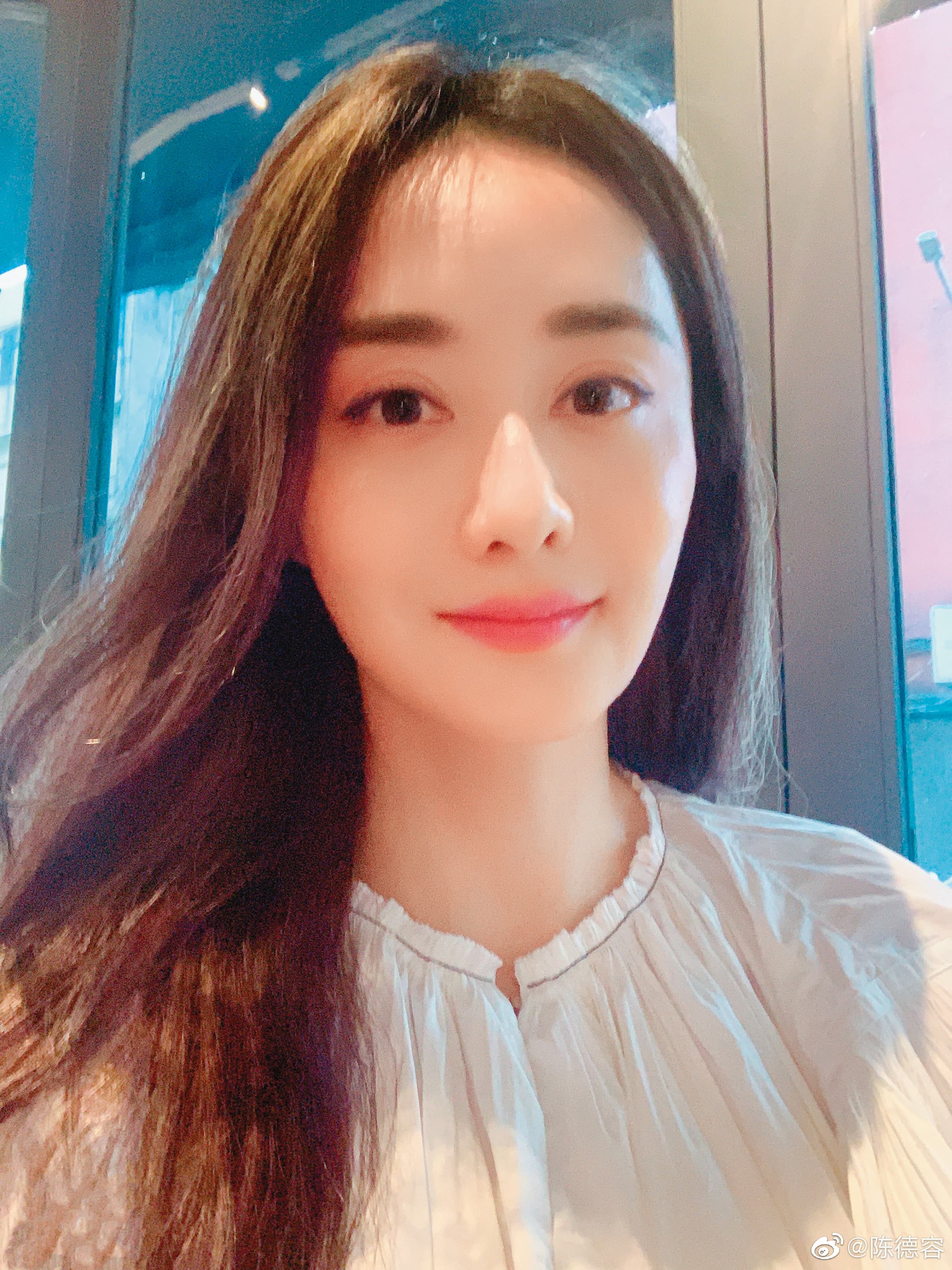 陳德容因聚少離多跟地產小開離婚。(翻臉陳德容微博)