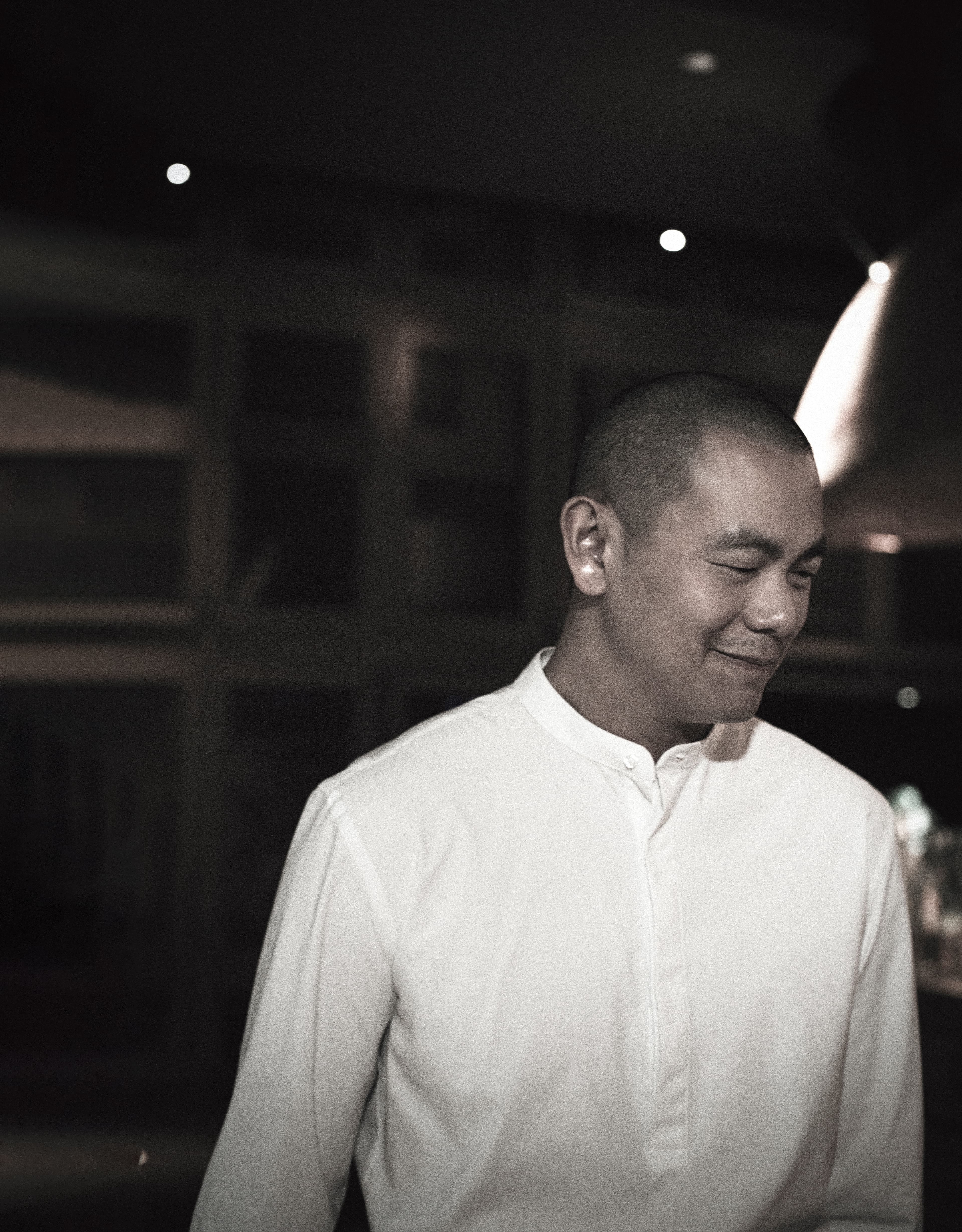 在後疫情時代, 江振誠認為看待餐飲業 的門檻應該要更高, 「大家慎重對待。」