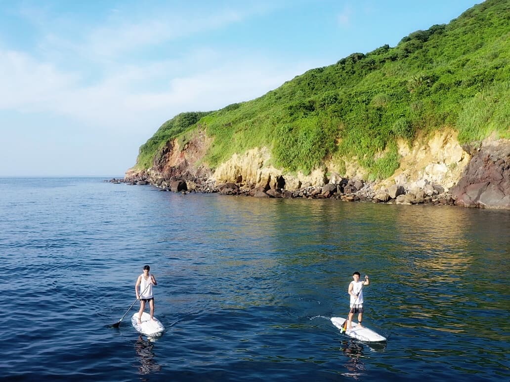 「換你作東」企劃踏點夢幻旅遊景點牛奶海，風景超優美。（傳影互動）