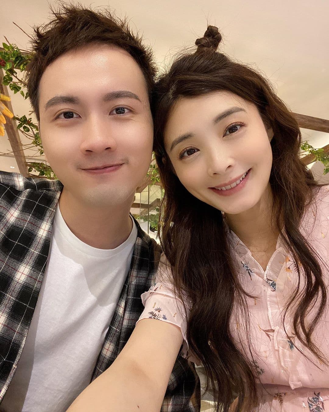 夏如芝與張捷交往1年半後結婚,下個月準備迎接女兒報到。(翻攝自夏如芝IG)