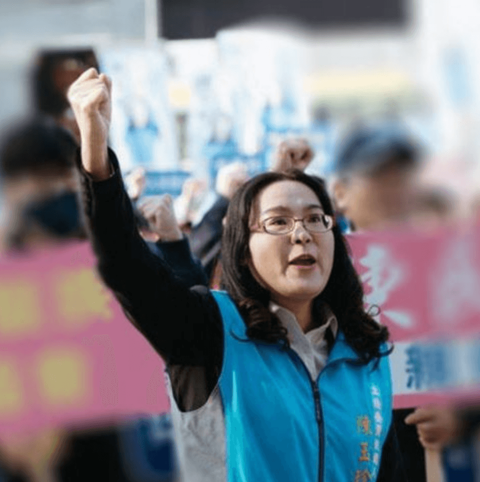 國民黨立委陳玉珍話題不斷,近日又曝自己跟網友見面。(翻攝自陳玉珍臉書)