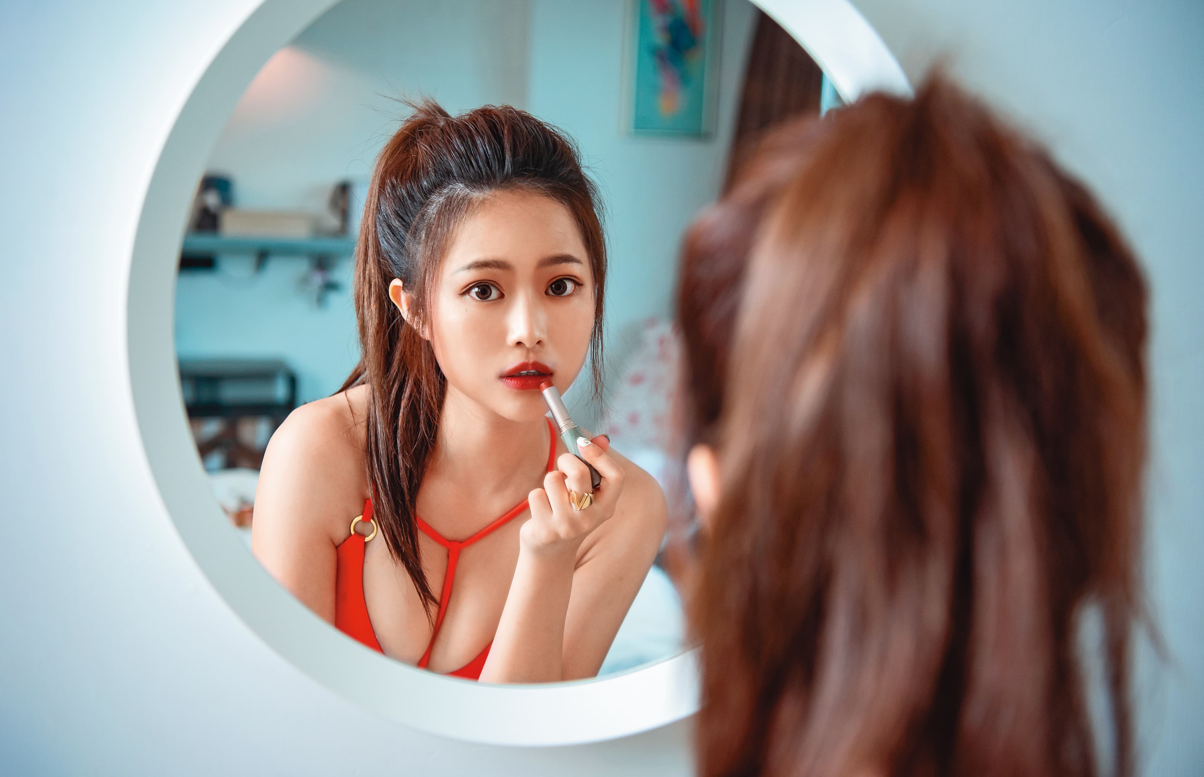過去徐薇涵總讓人覺得是個甜美可愛的小蘿莉,如今出寫真展現成熟女人味。(ShaShin写真旅団提供)