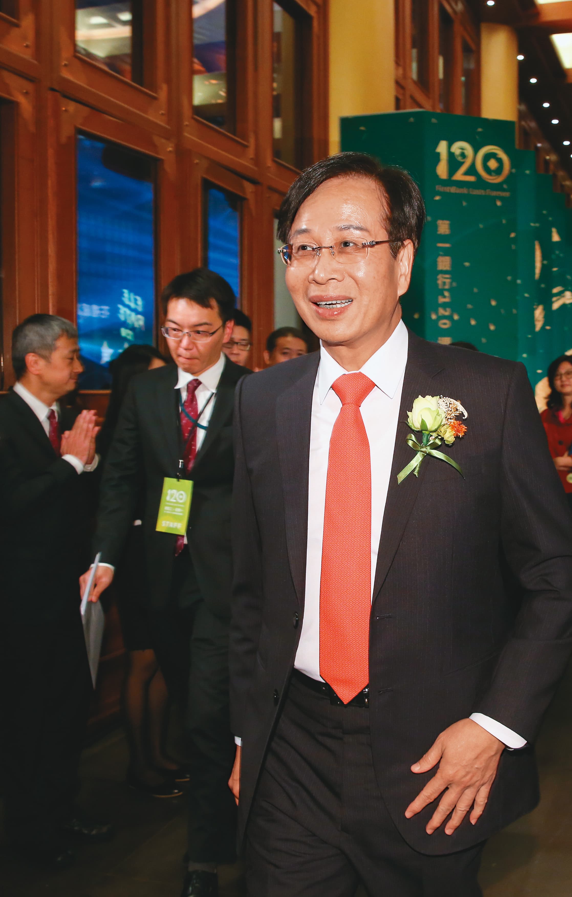 廖燦昌才因遠航掏空弊案遭起訴，現又傳出涉入潤寅案，害一銀及合庫損失34億元。