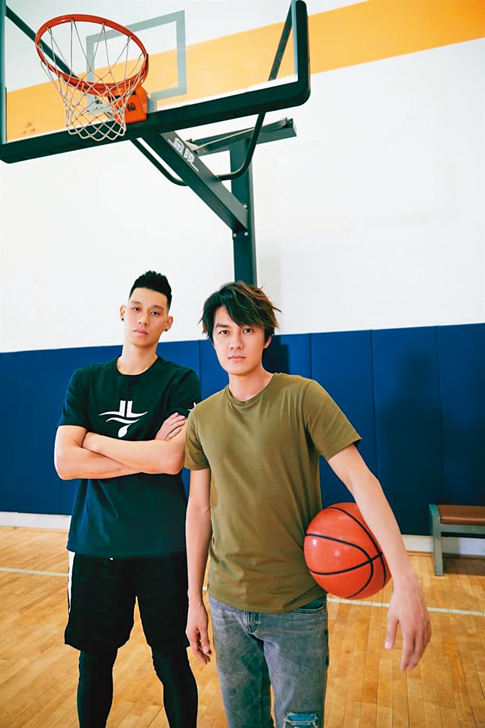 訪問林書豪,吳克群關心的不是彪炳戰績,而是林書豪受過多少傷。(何樂音樂提供)