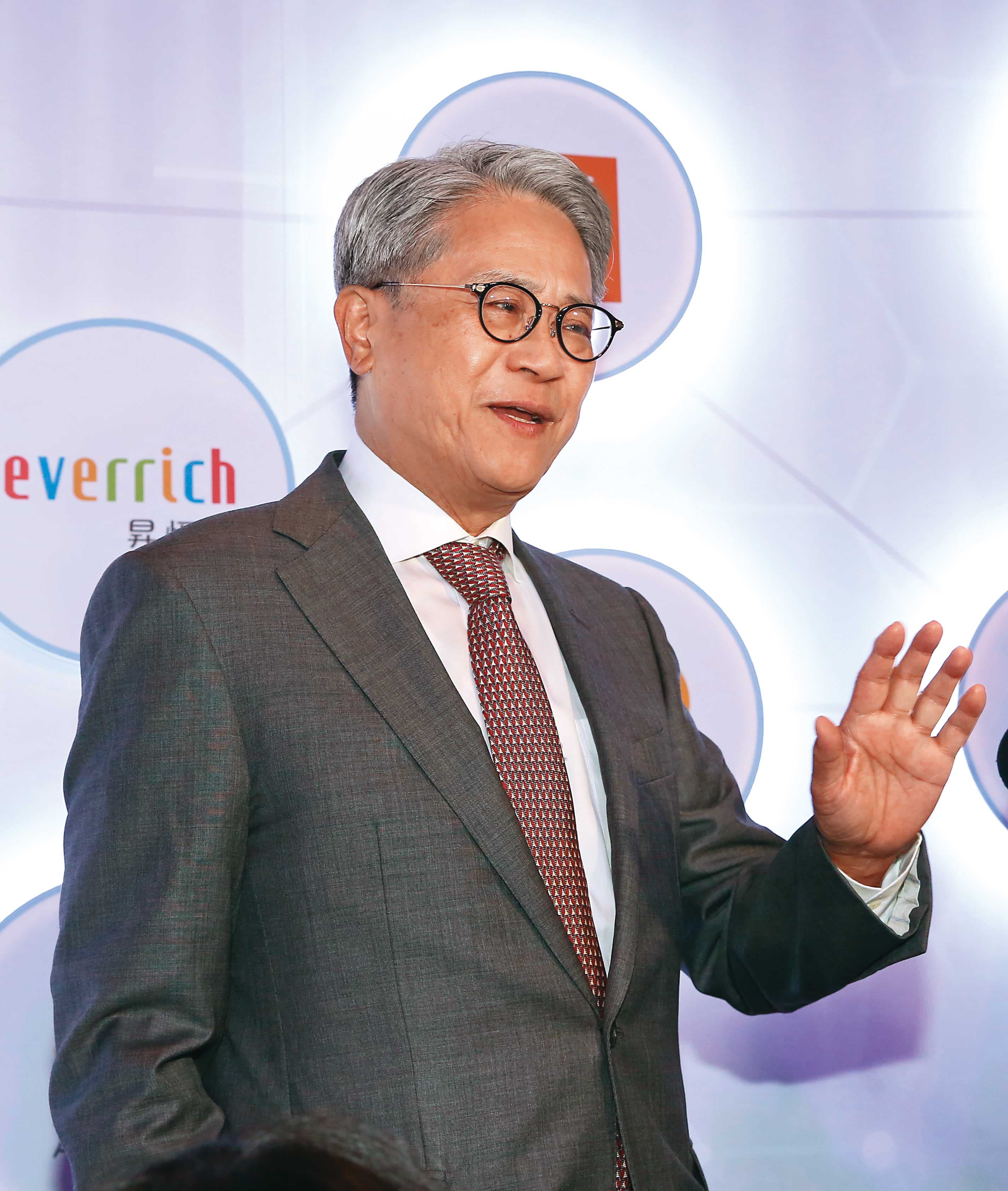 台新金董座吳東亮最近喜上眉梢,不僅收購保德信人壽,還有望一舉解決彰銀案。