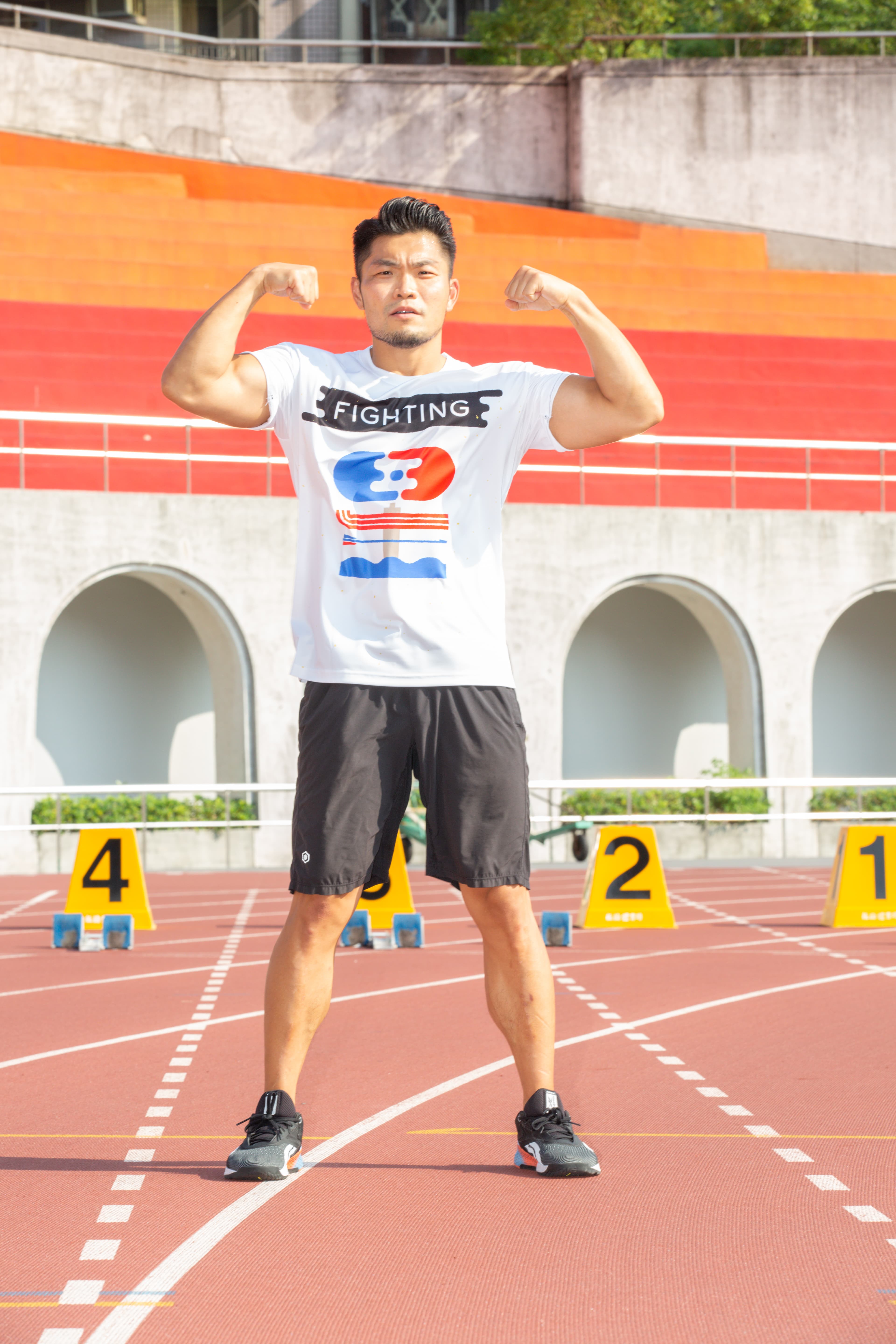 身材健美的李玖哲,最愛的運動項目為舉重,想透過此新節目讓更多年輕人愛運動。