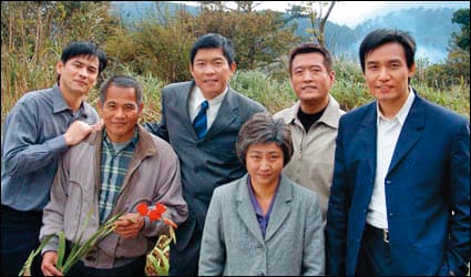 14年前的時代劇《草山春暉》由陳慧玲製作、溫怡惠編劇、鄧安寧執導,奠定合作基礎。(大愛電視提供)