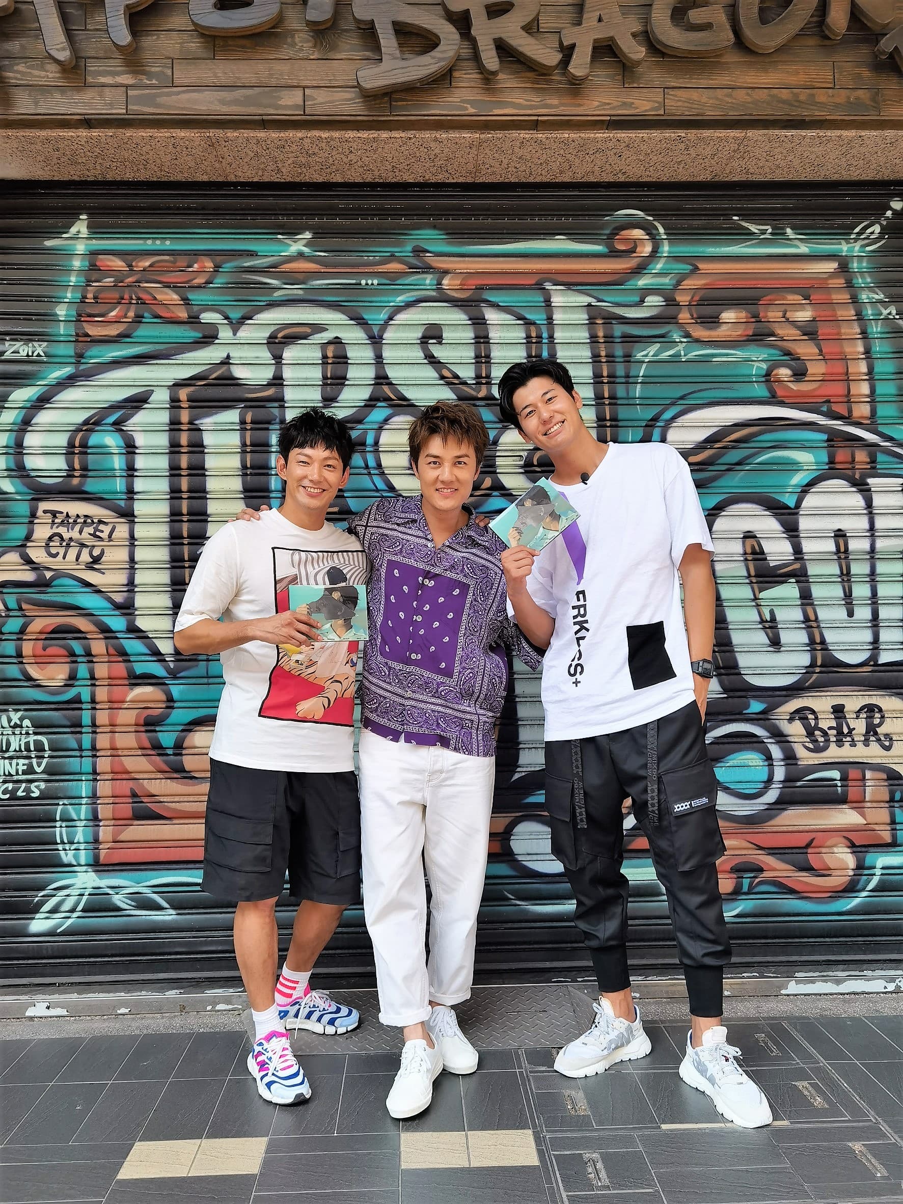 吳克群(中)表示想跟威廉(左)做朋友,心態一定要保持幼稚。(TVBS提供)