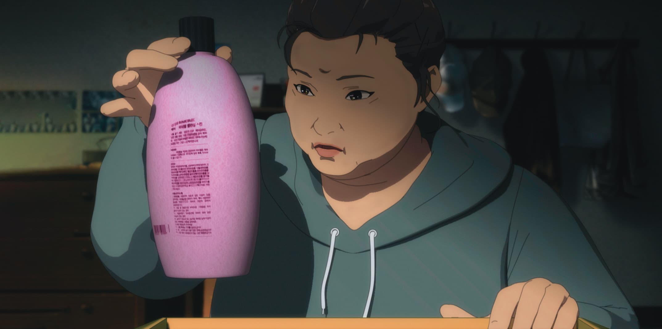 長篇動畫《整容液》 改編自同名網路漫畫，描繪一名棉花糖女孩使用神奇整容液後成為美女，卻也經歷巨大的人生變化。（采昌國際多媒體提供）