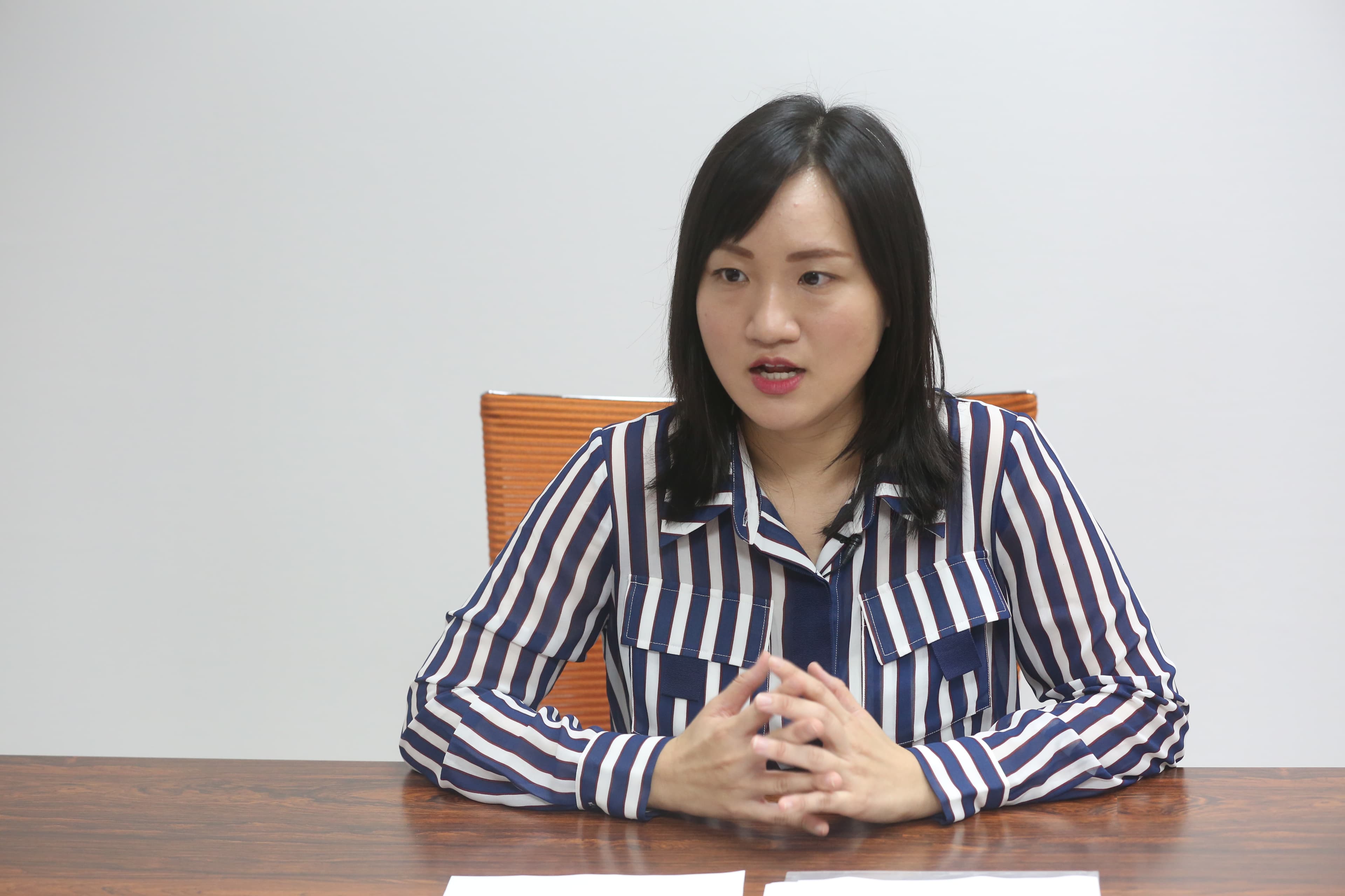 民進黨發言人謝佩芬（圖）接受本刊訪問，描述她遭陳姓痴男跟蹤騷擾的始末。