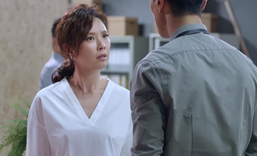 天心扮演強悍女律師,有多場衝突戲碼。(中視提供)