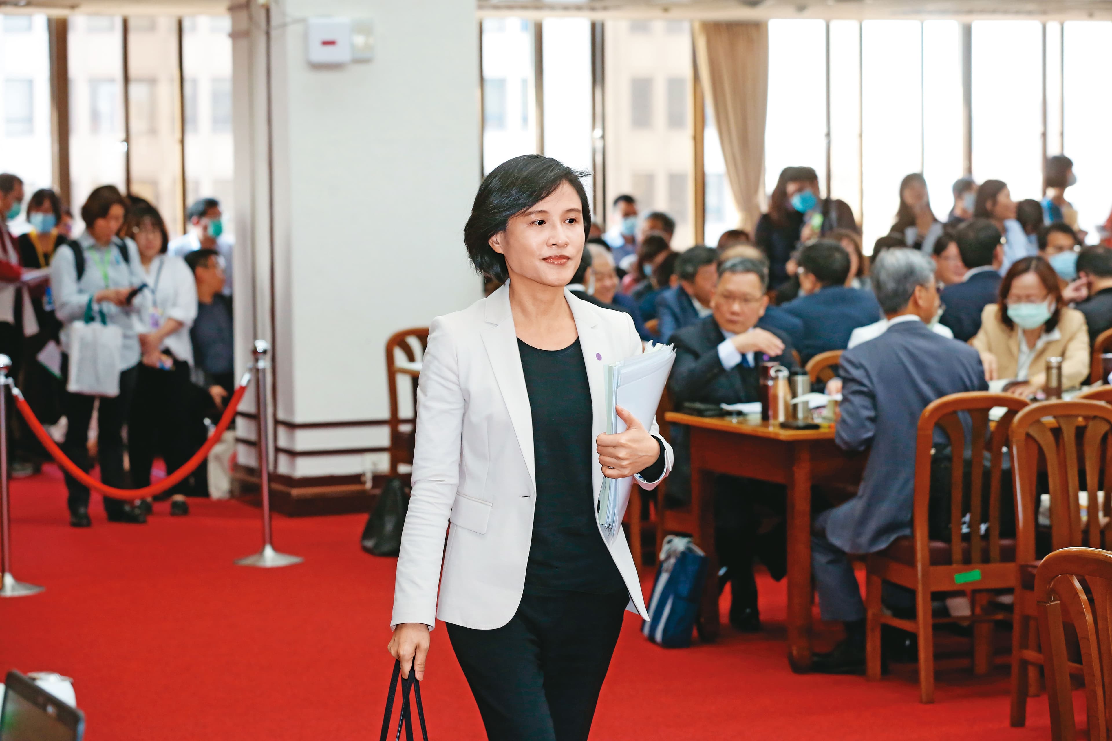 前文化部長鄭麗君形象清新,卸任後演講邀約不斷,也是綠營熱門台北市長人選之一。