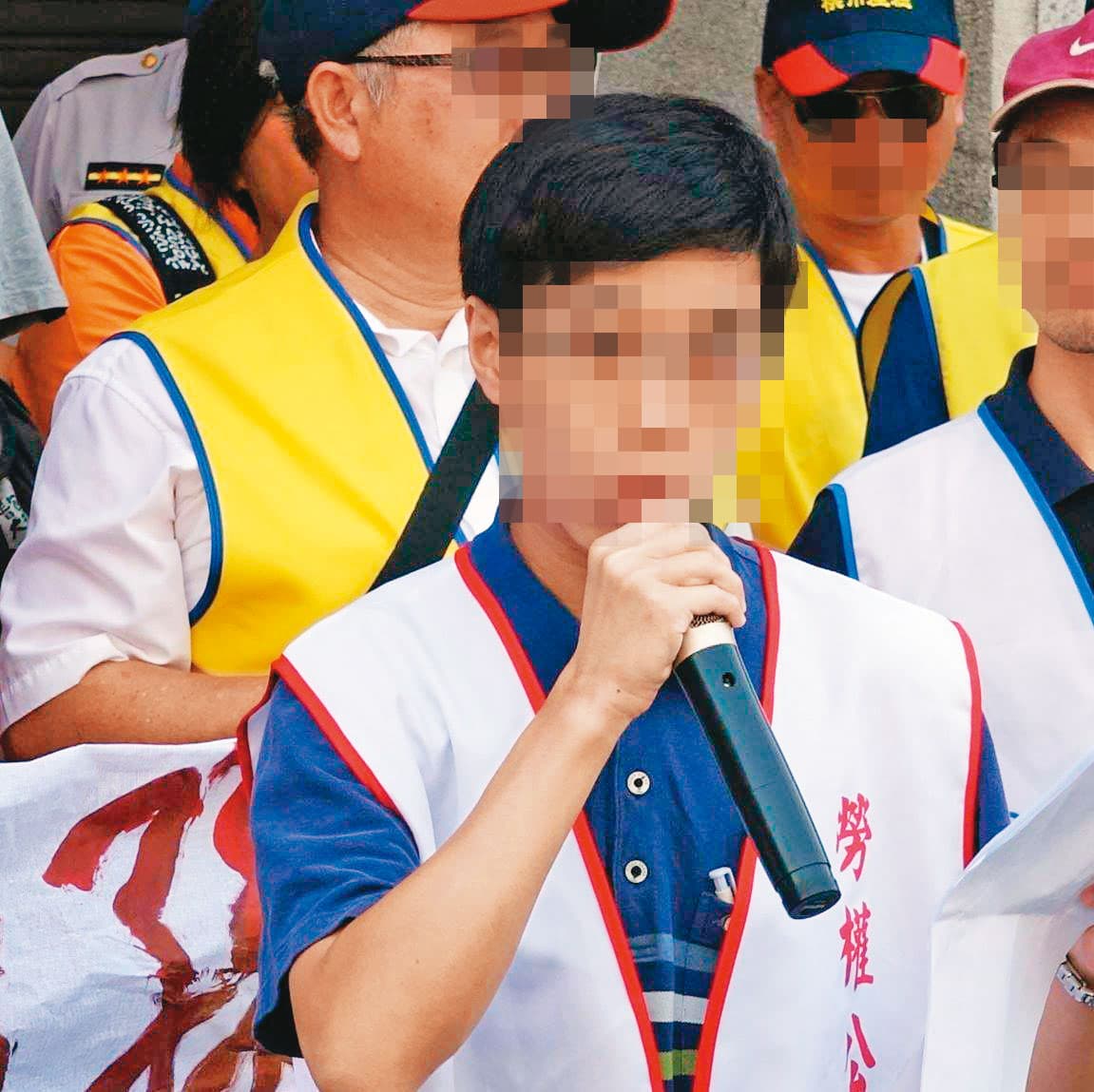 朱智德除了會念書,也很關心社會議題,曾多次參與勞權運動。(翻攝朱智德臉書)